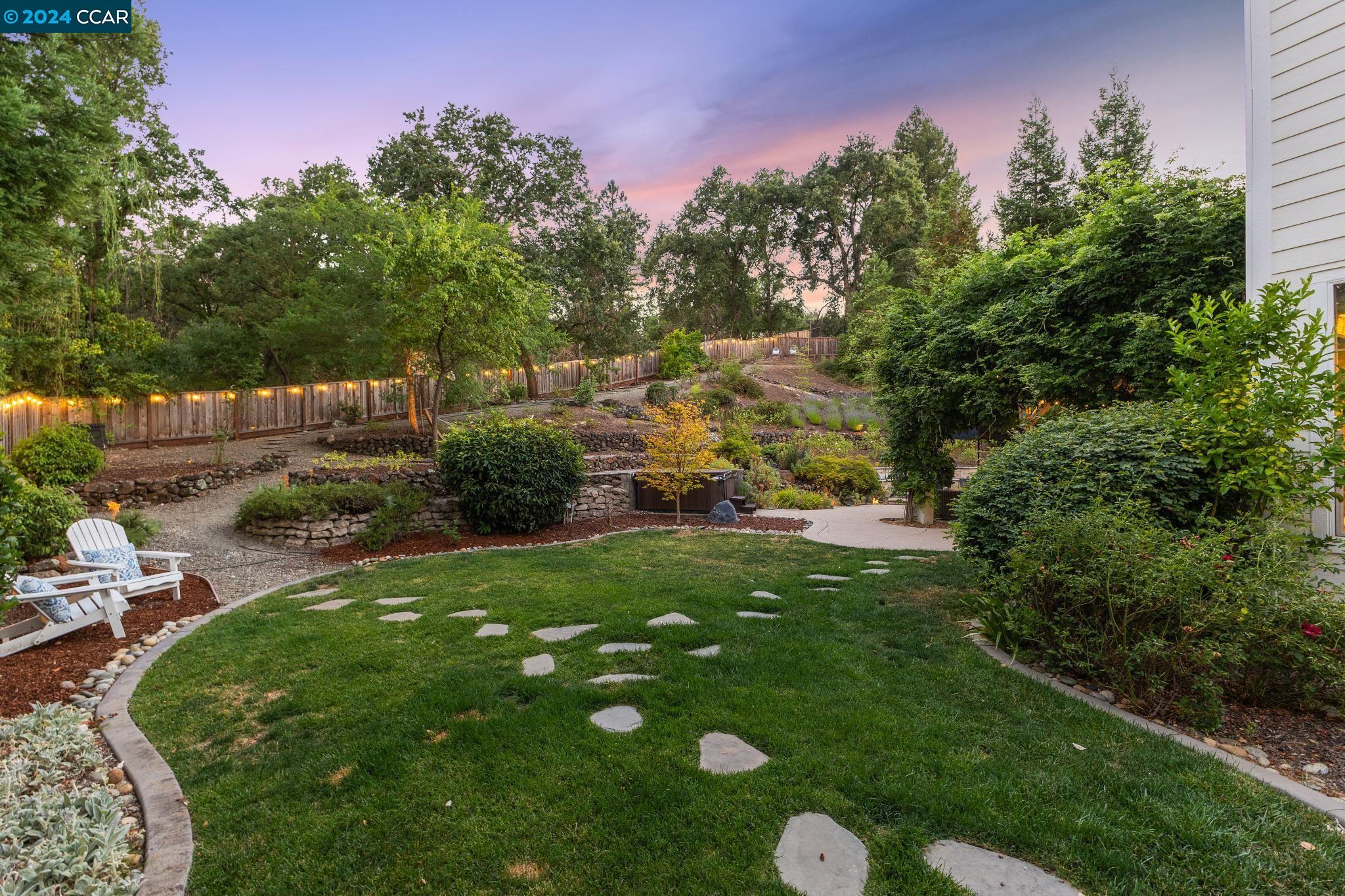 735 Old Stable Pl