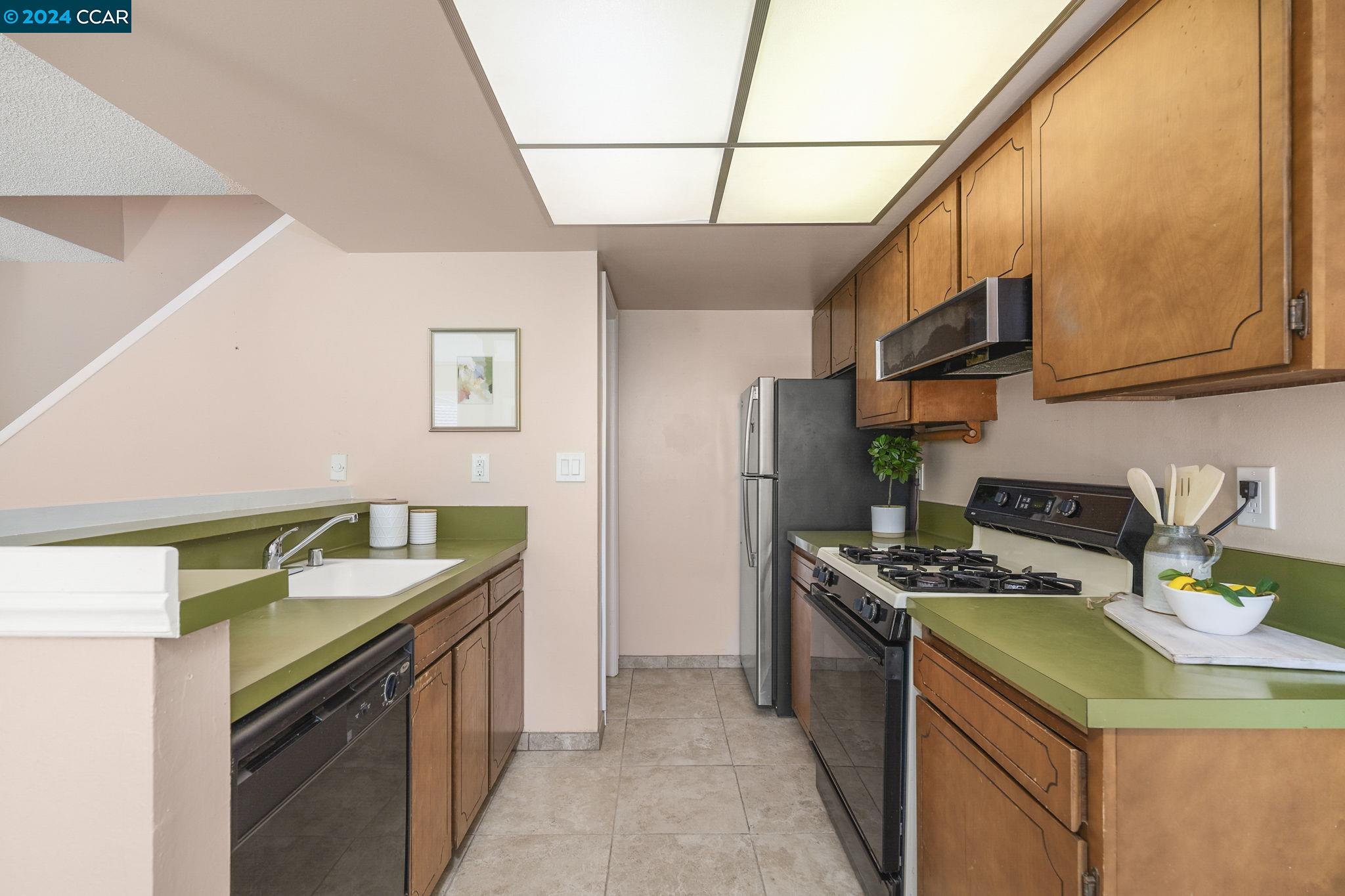 809 Villa Lane # 3