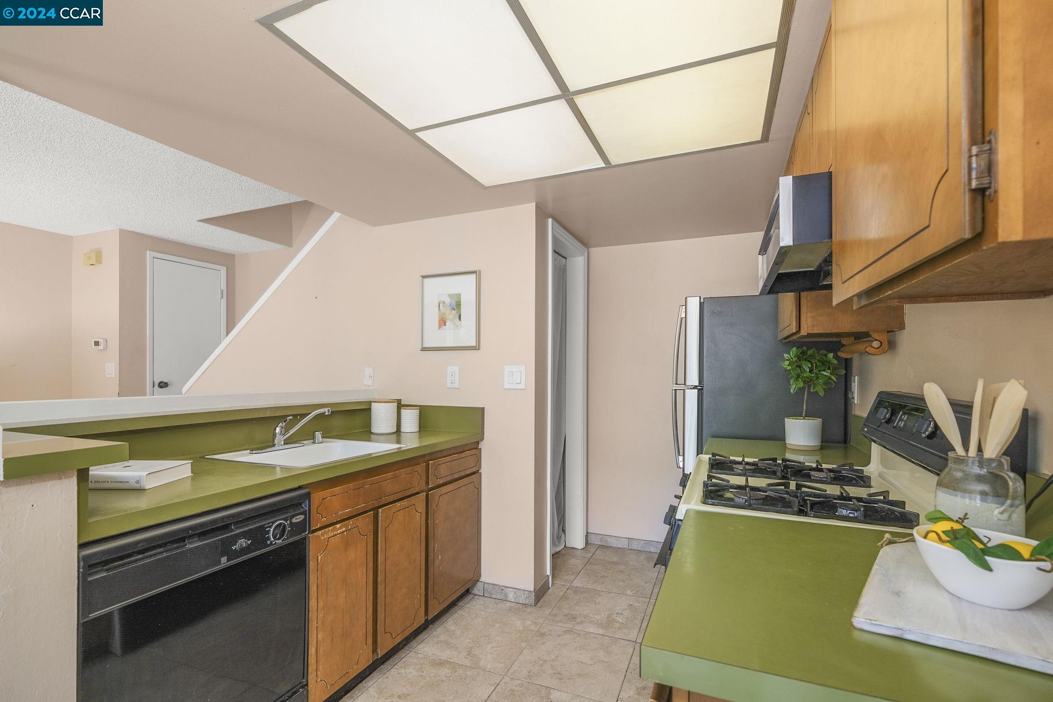 809 Villa Lane # 3