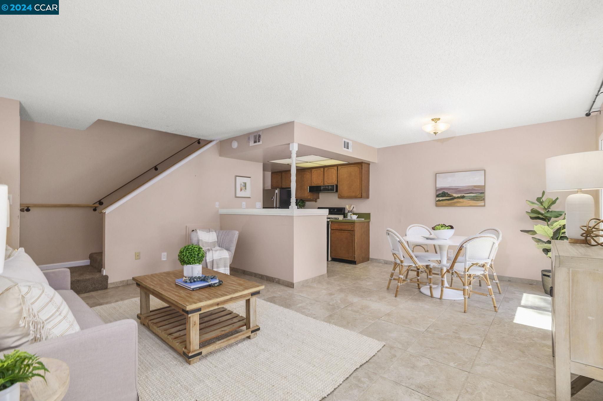 809 Villa Lane # 3