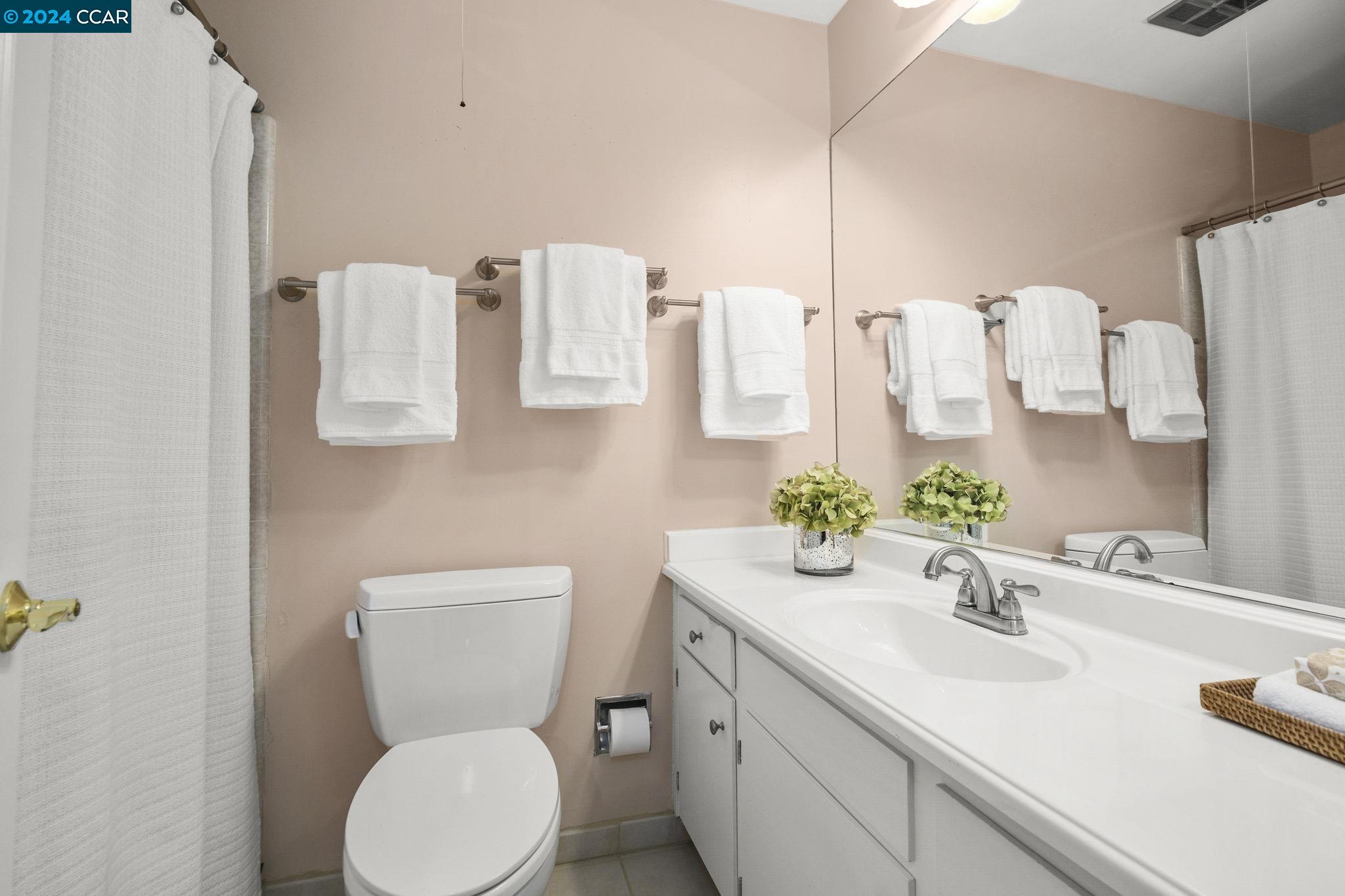 809 Villa Lane # 3