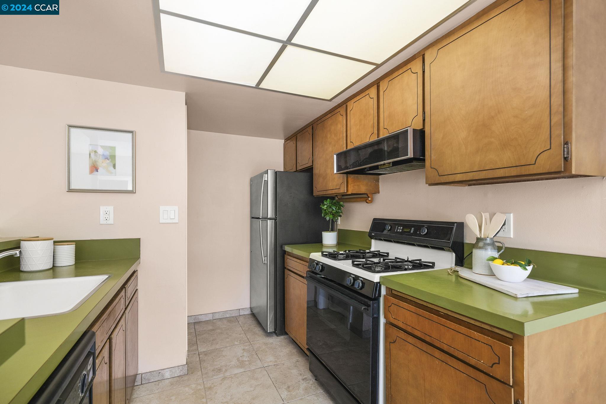 809 Villa Lane # 3