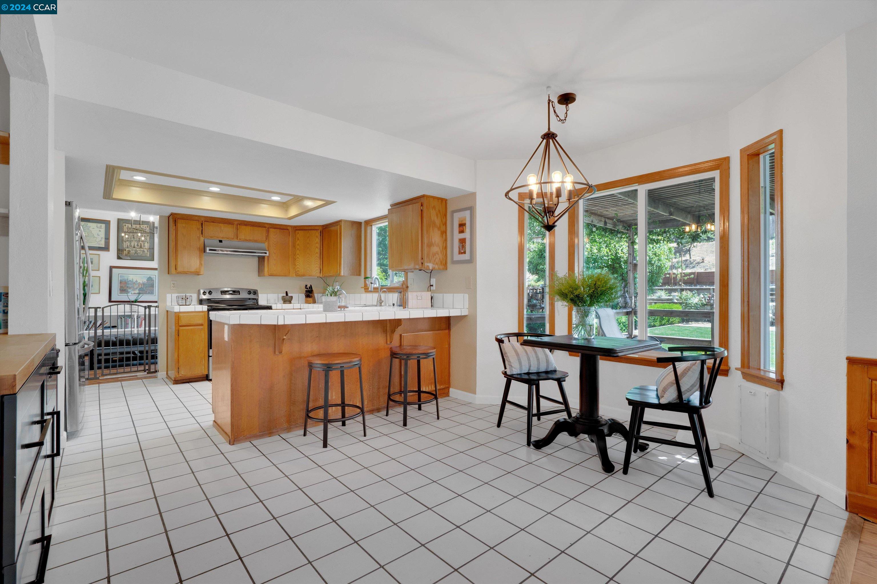 512 Bluerock Dr