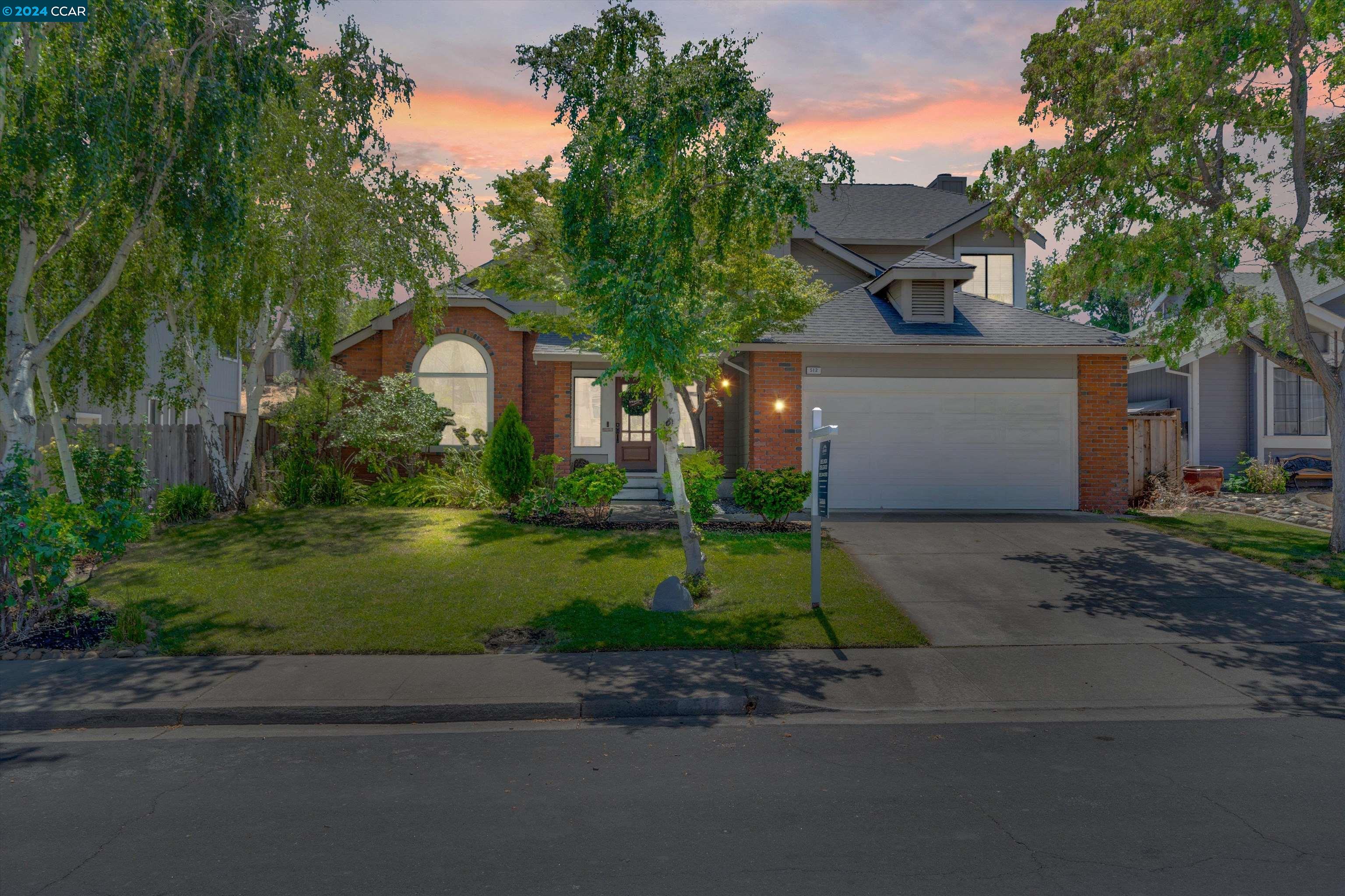 512 Bluerock Dr