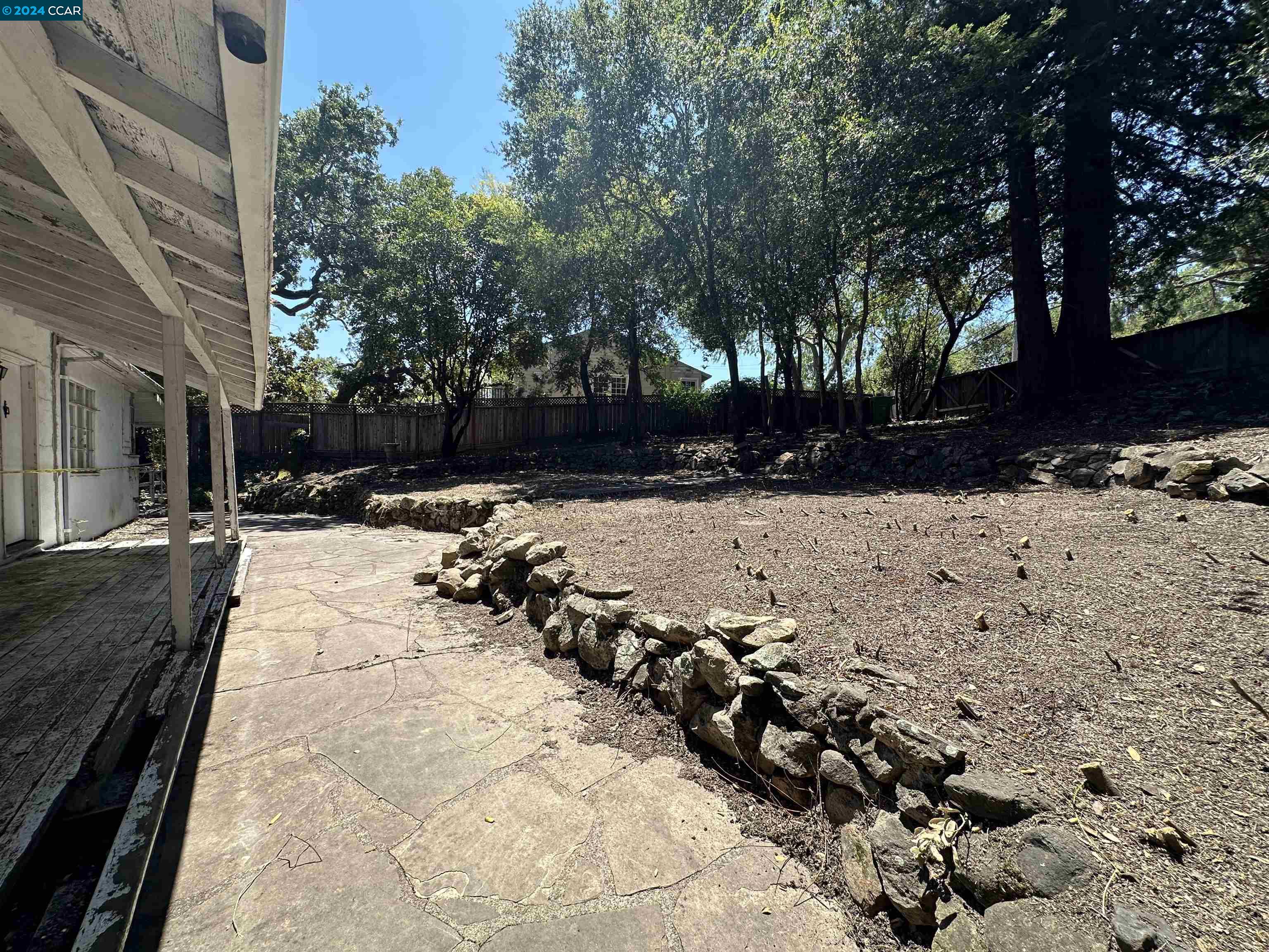14 Los Altos Rd