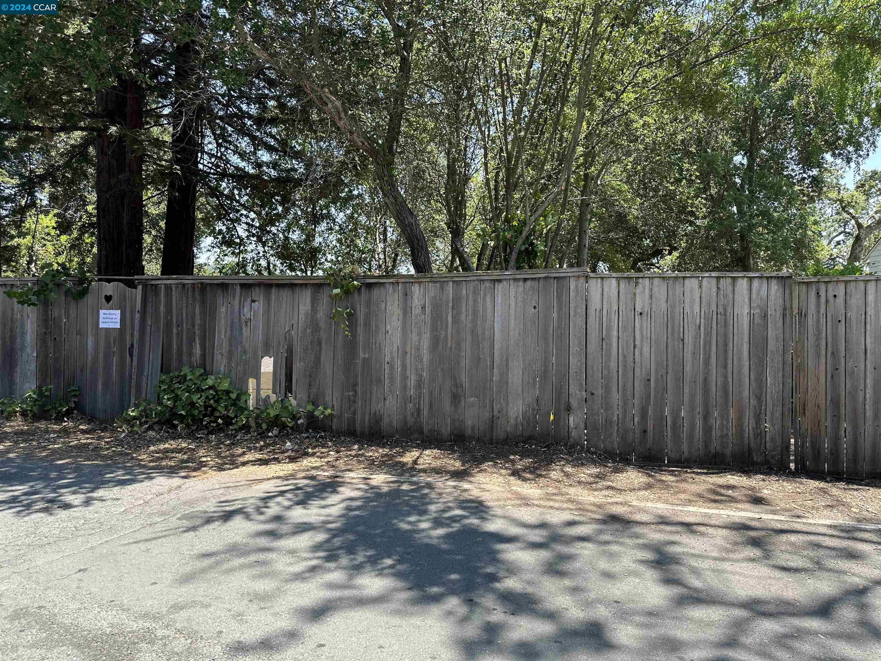 14 Los Altos Rd