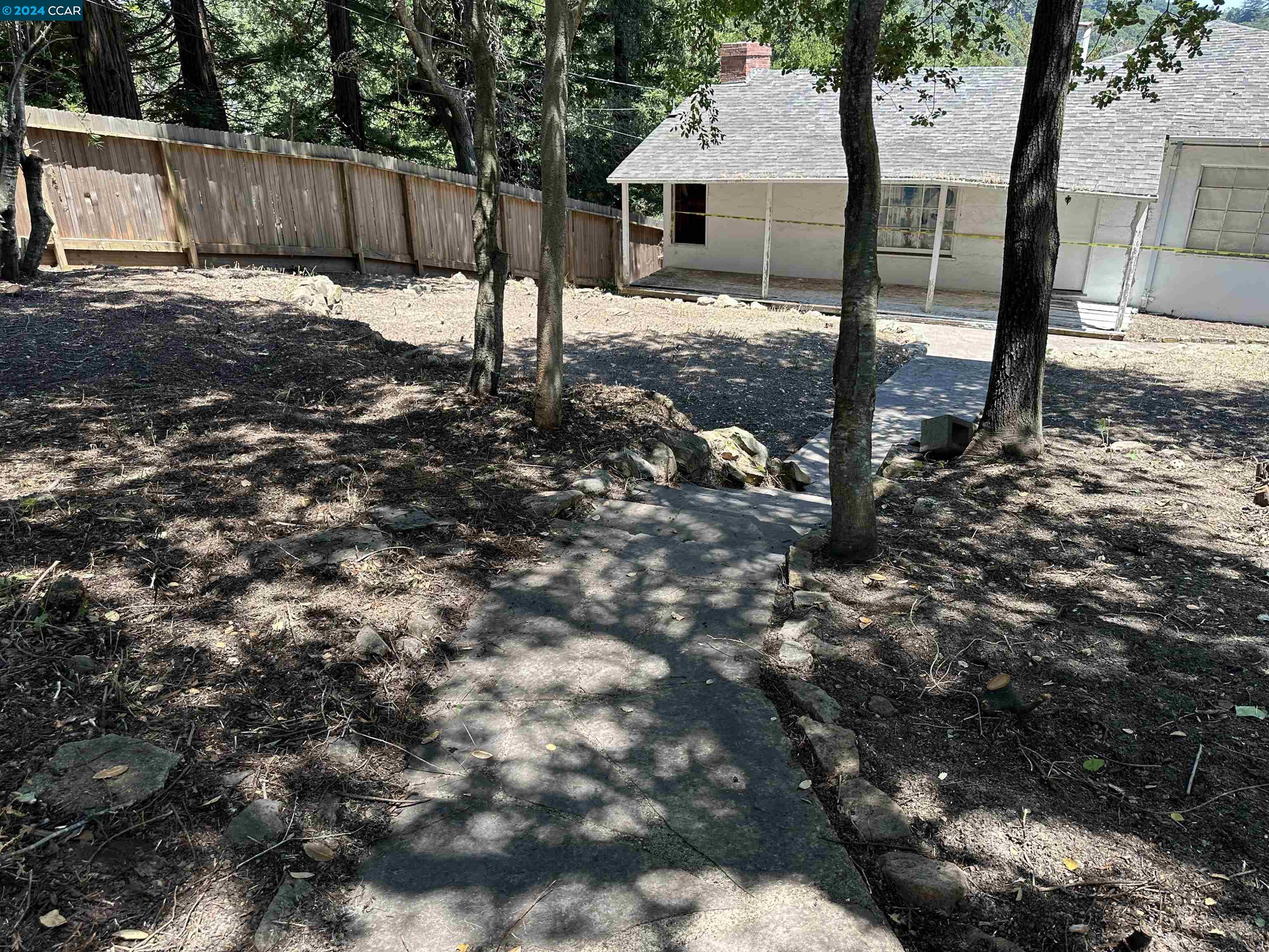 14 Los Altos Rd