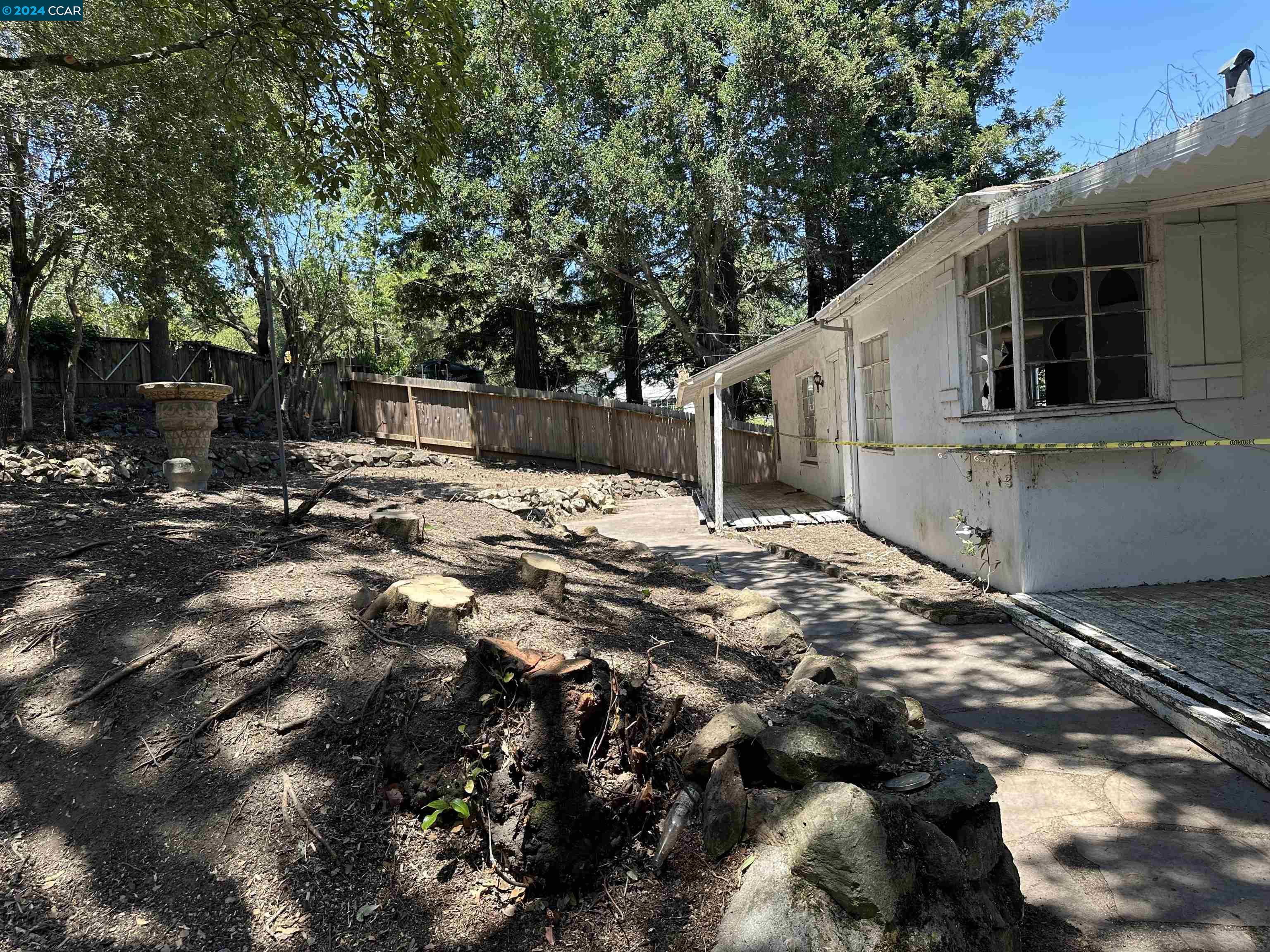 14 Los Altos Rd
