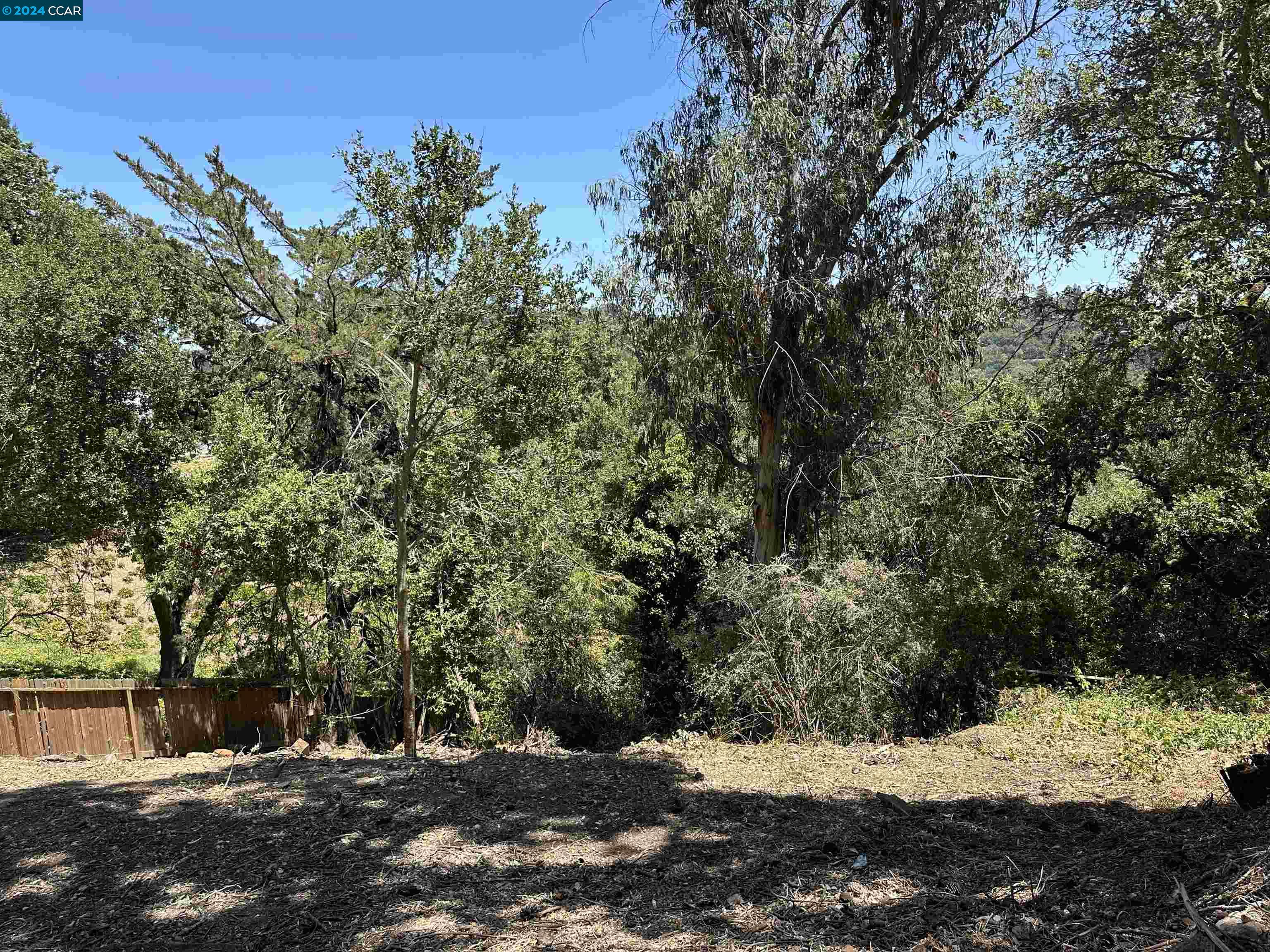 14 Los Altos Rd