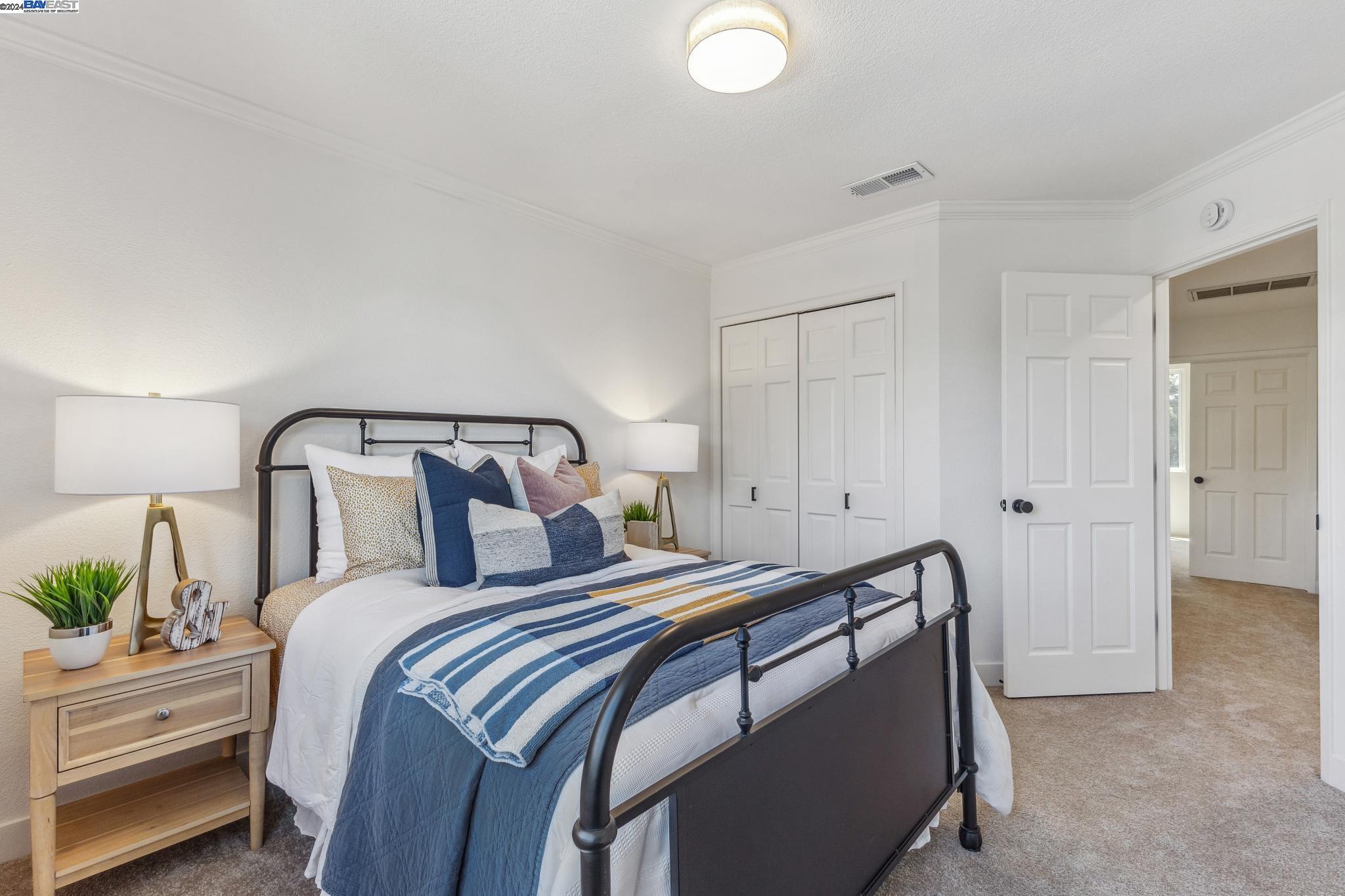 275 Essex Dr