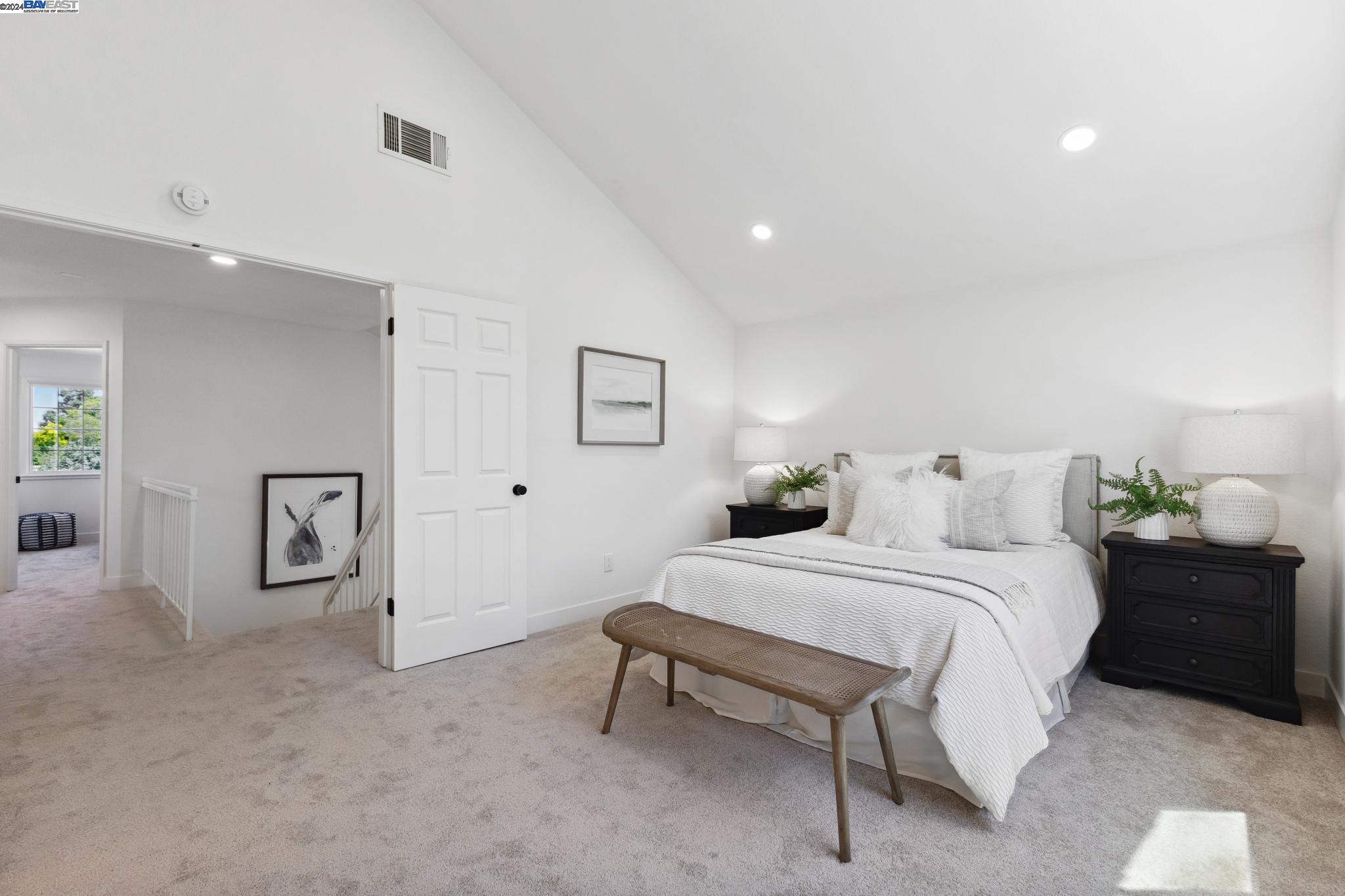 275 Essex Dr