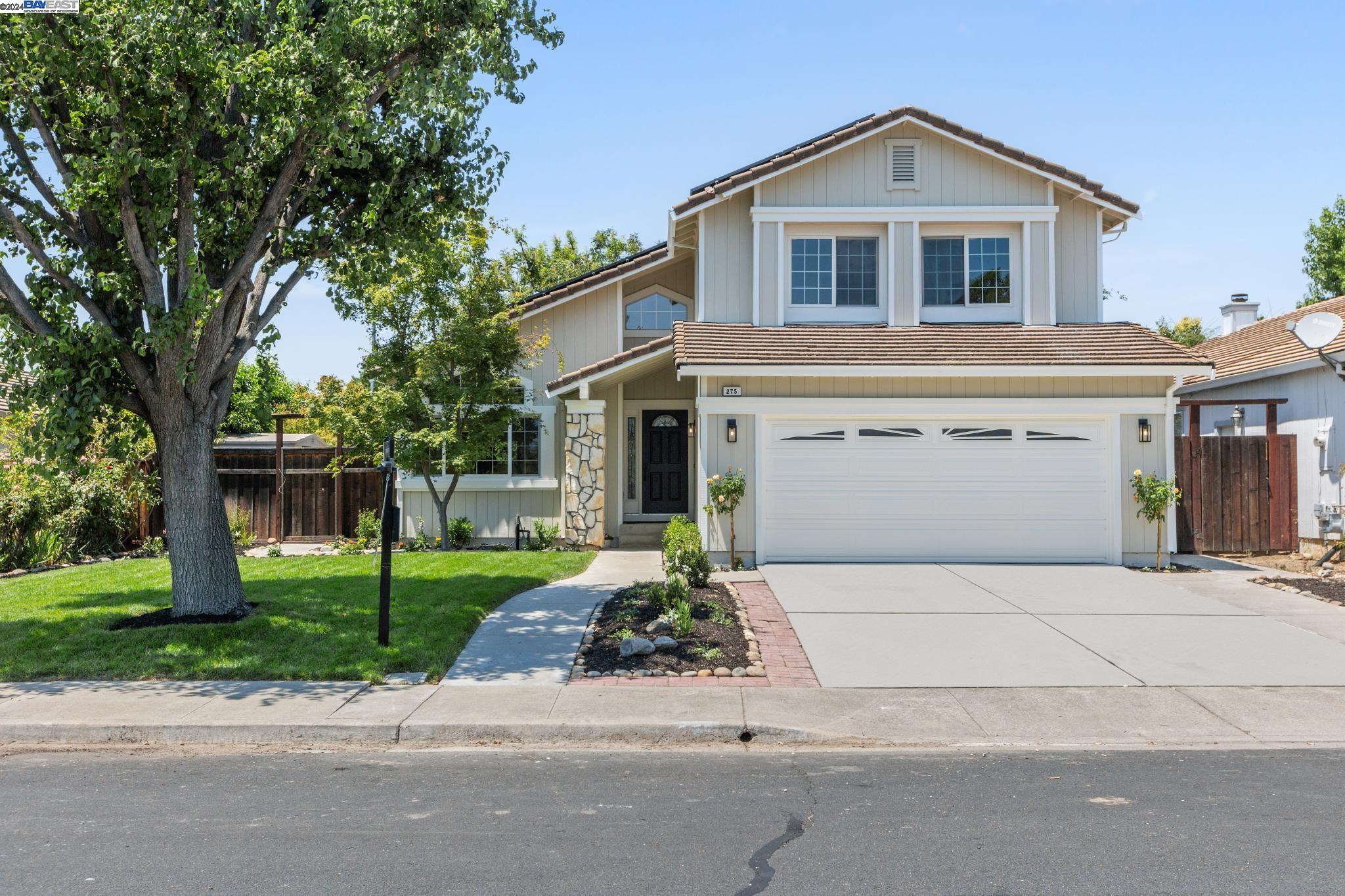 275 Essex Dr