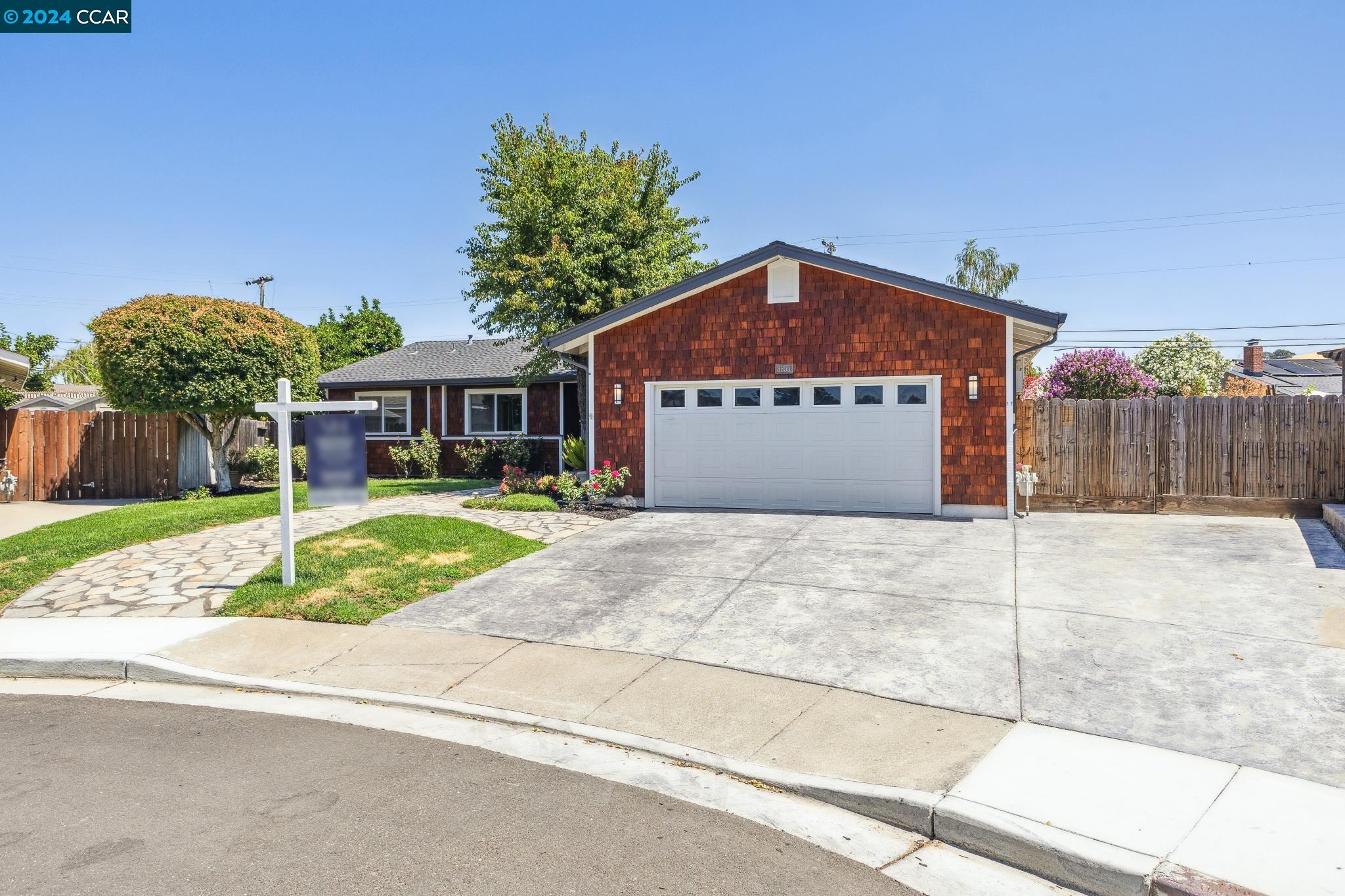 3355 Lancashire Pl
