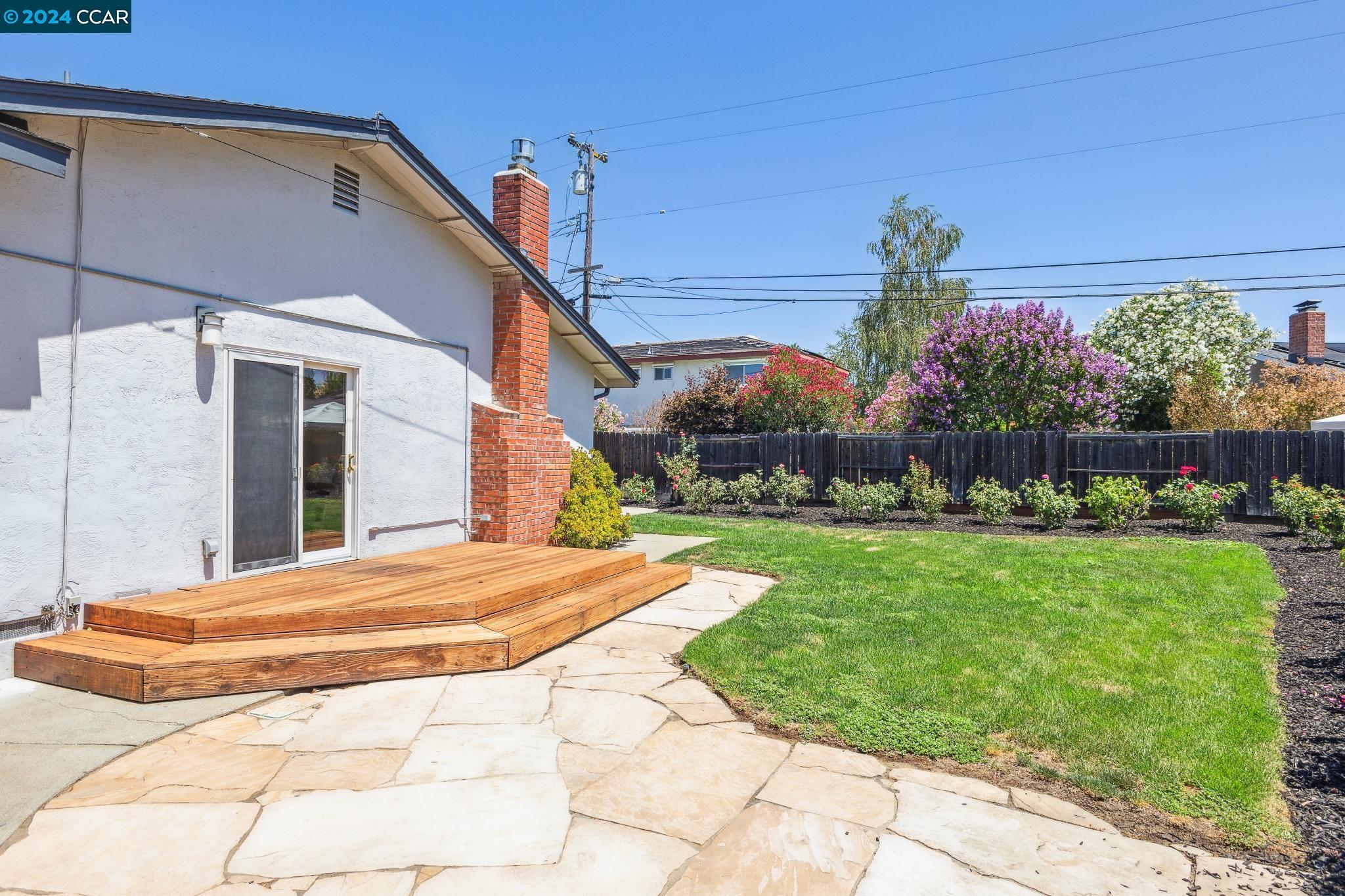 3355 Lancashire Pl