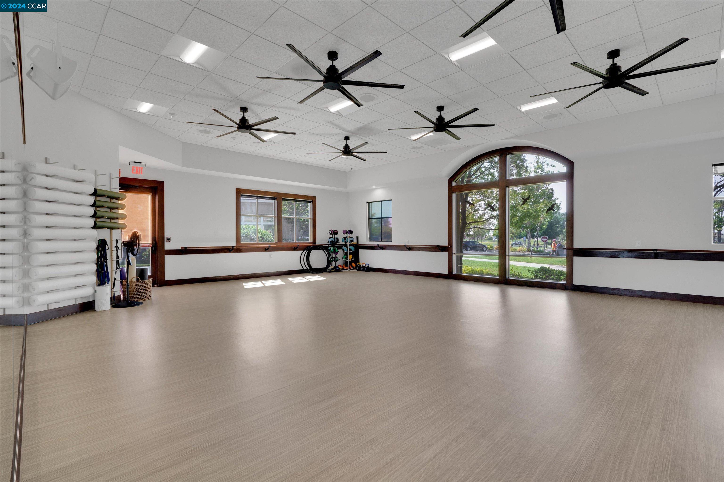 412 Summerset Dr