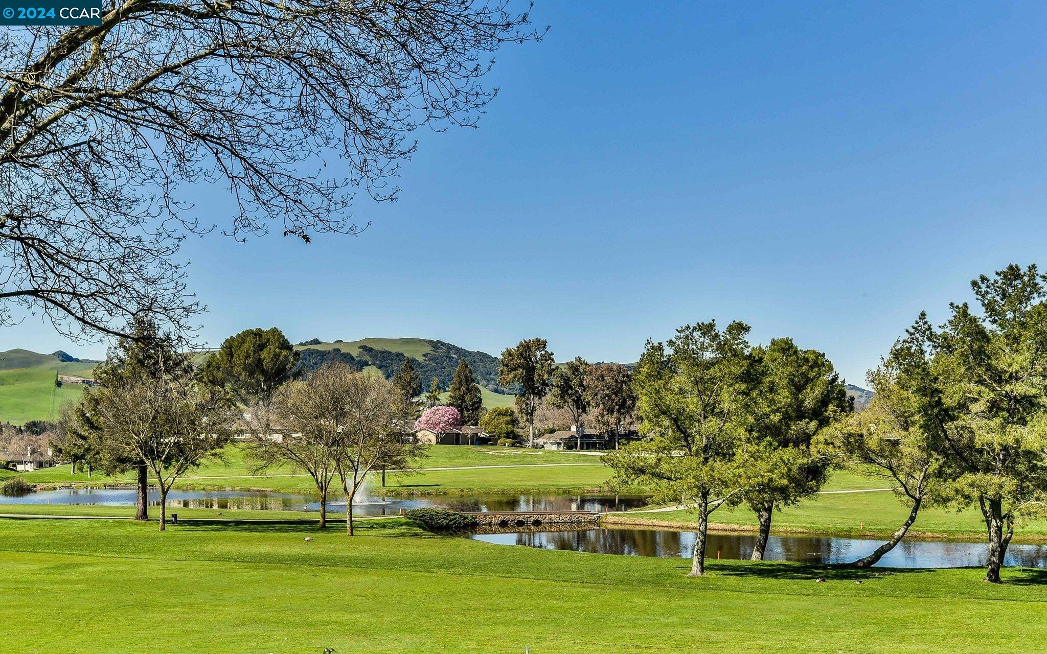 744 Paradise Valley Ct N.