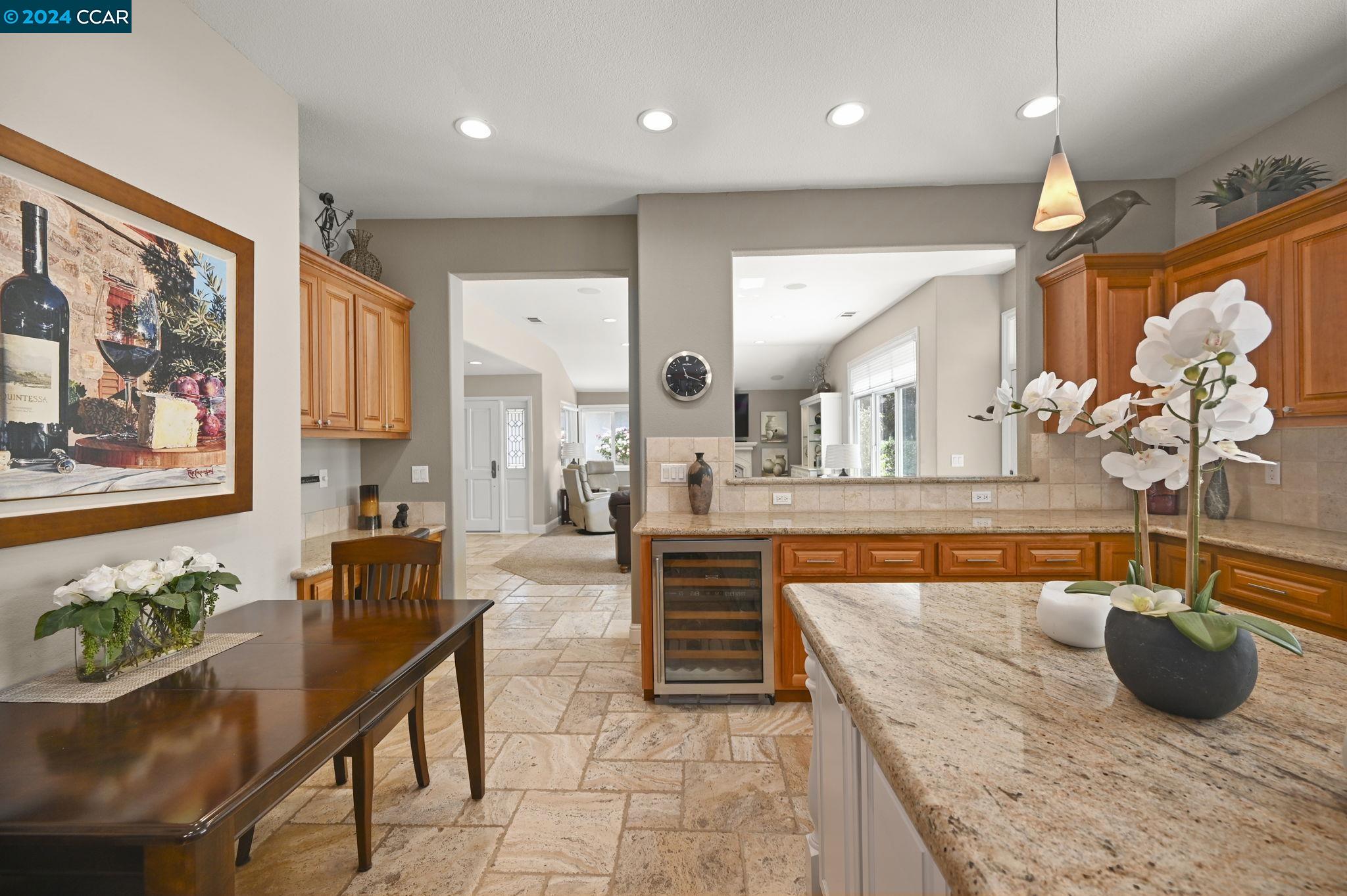 744 Paradise Valley Ct N.