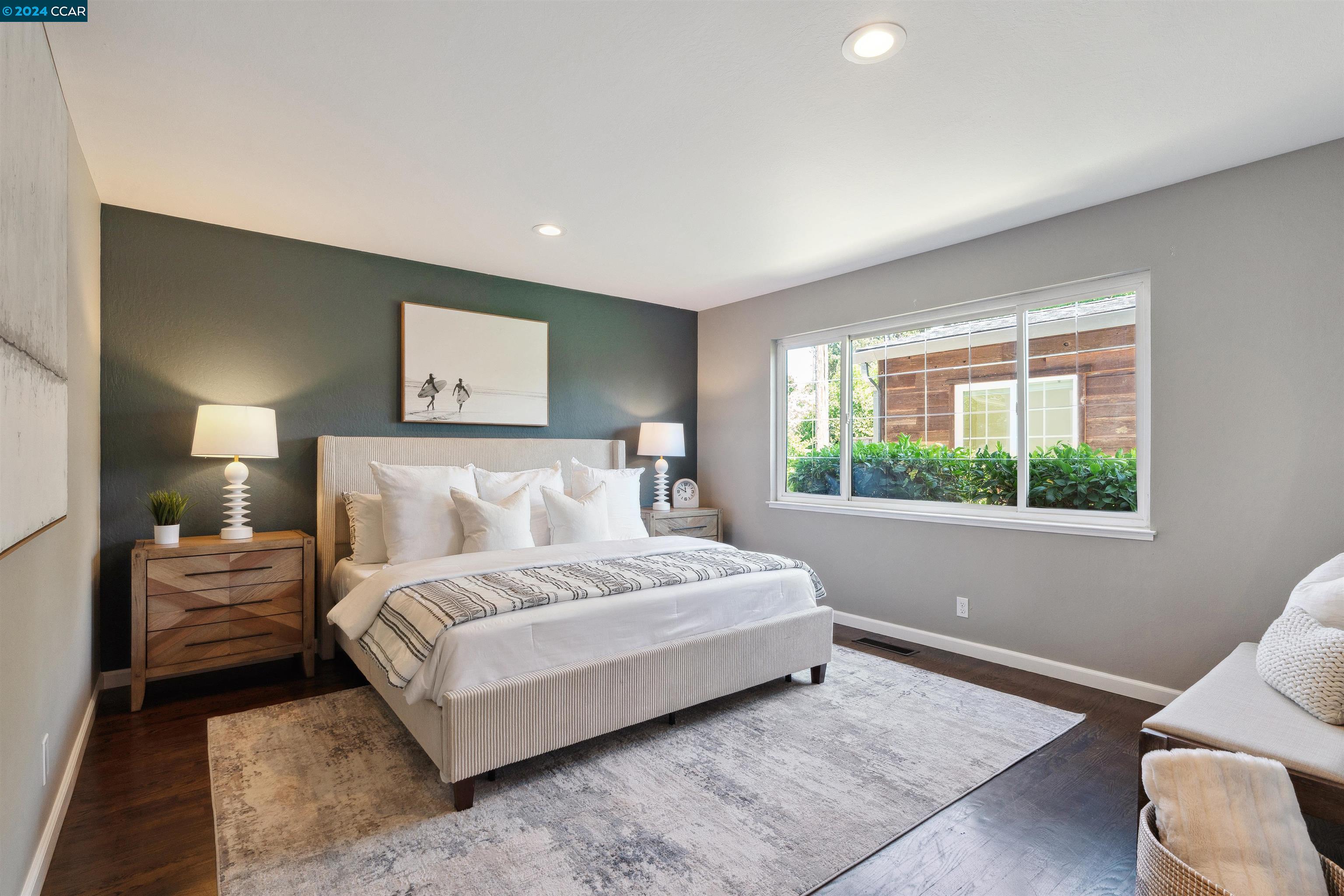 120 Pickering Pl
