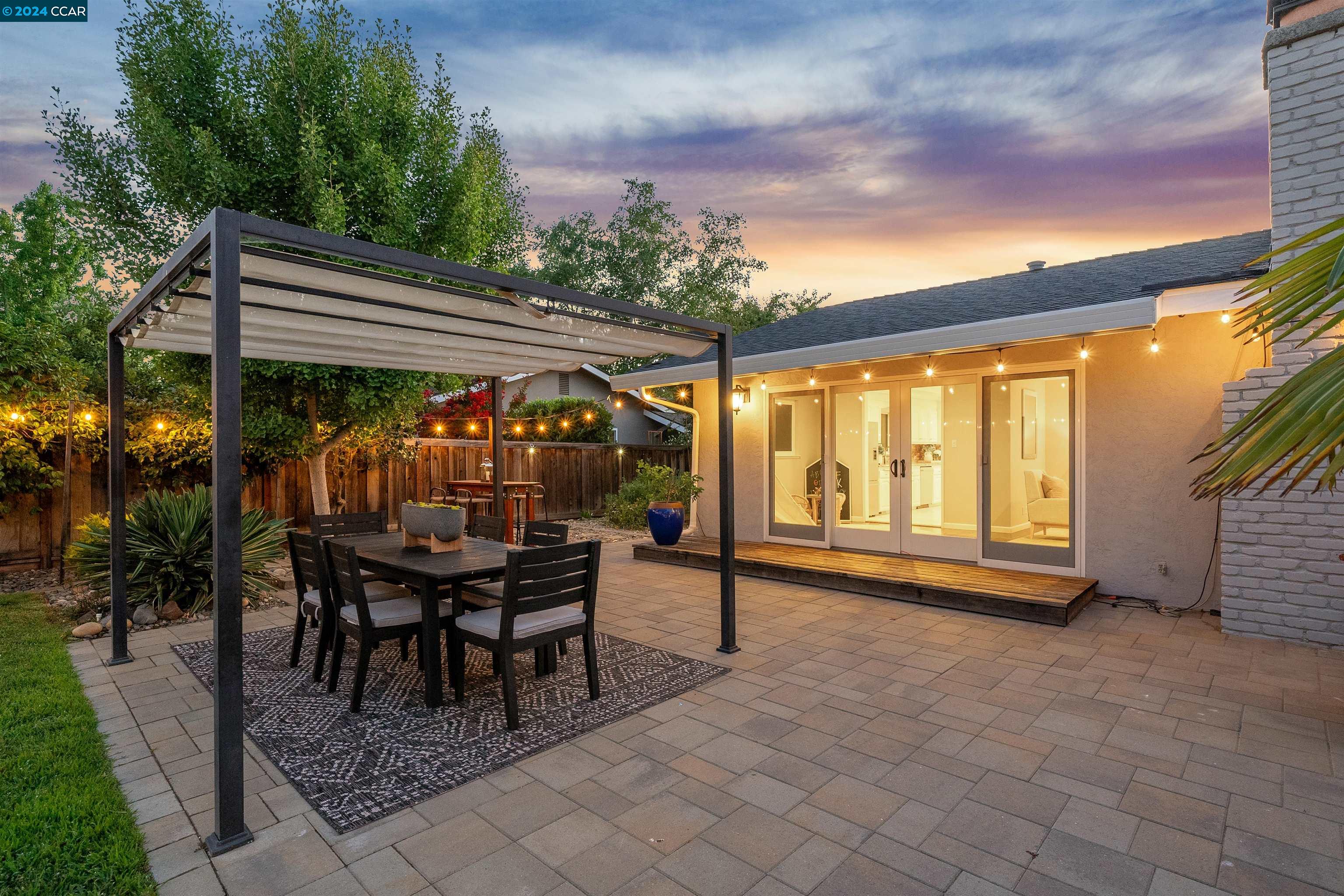 120 Pickering Pl
