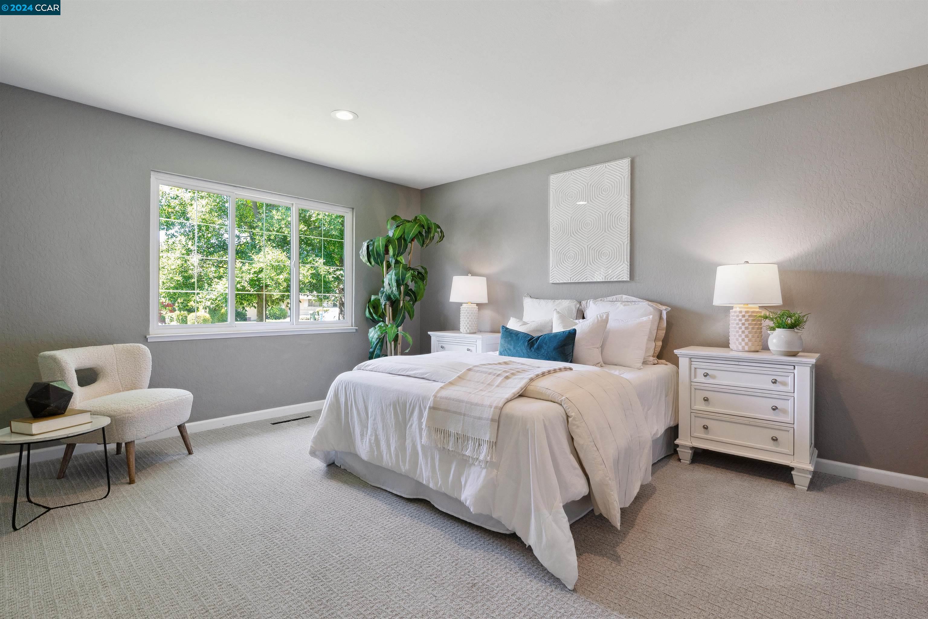120 Pickering Pl