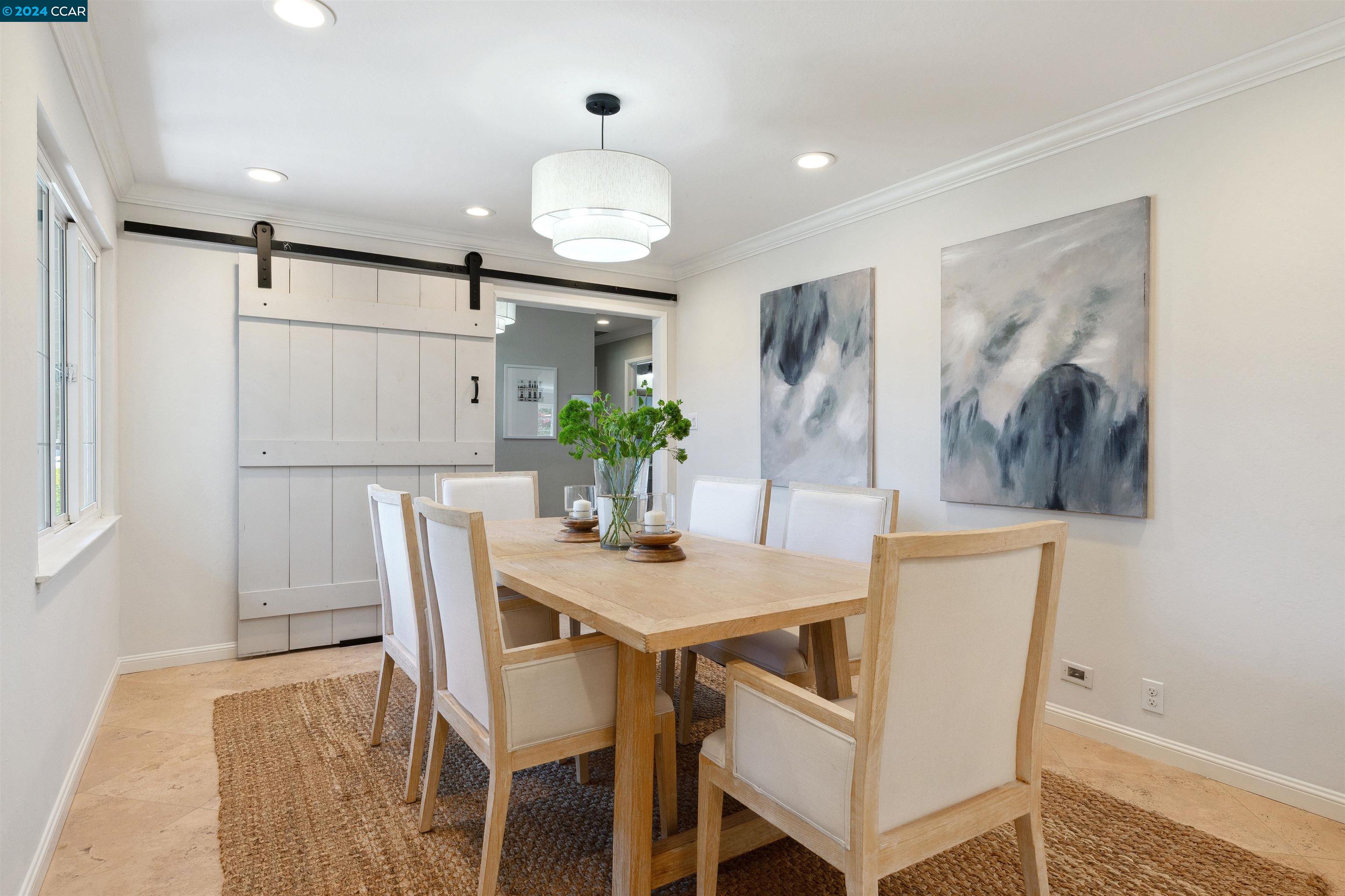 120 Pickering Pl
