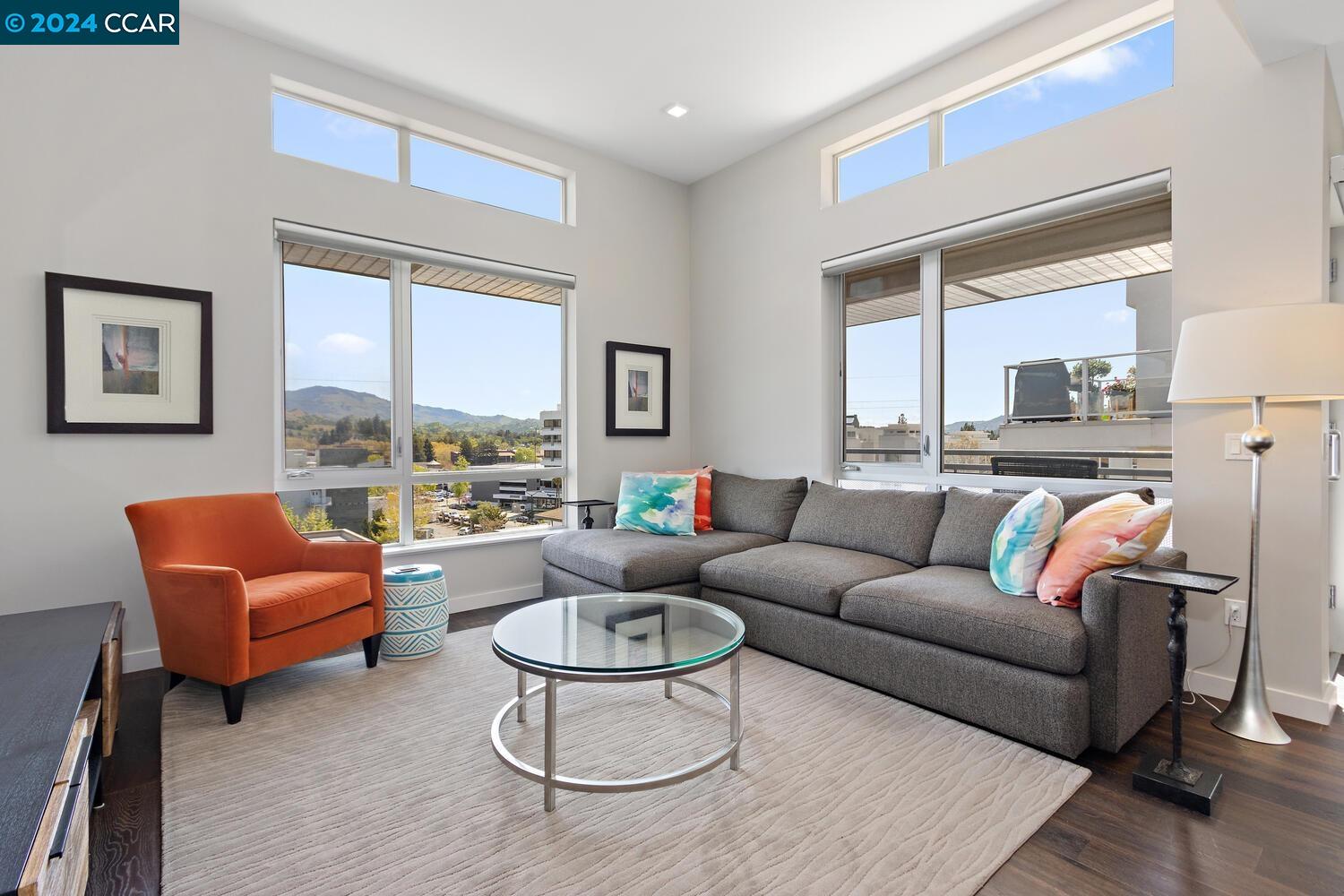 1727 Lacassie Ave # 5D