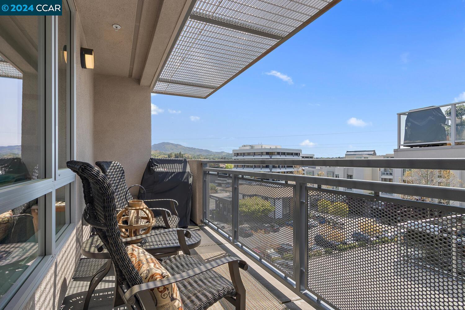 1727 Lacassie Ave # 5D