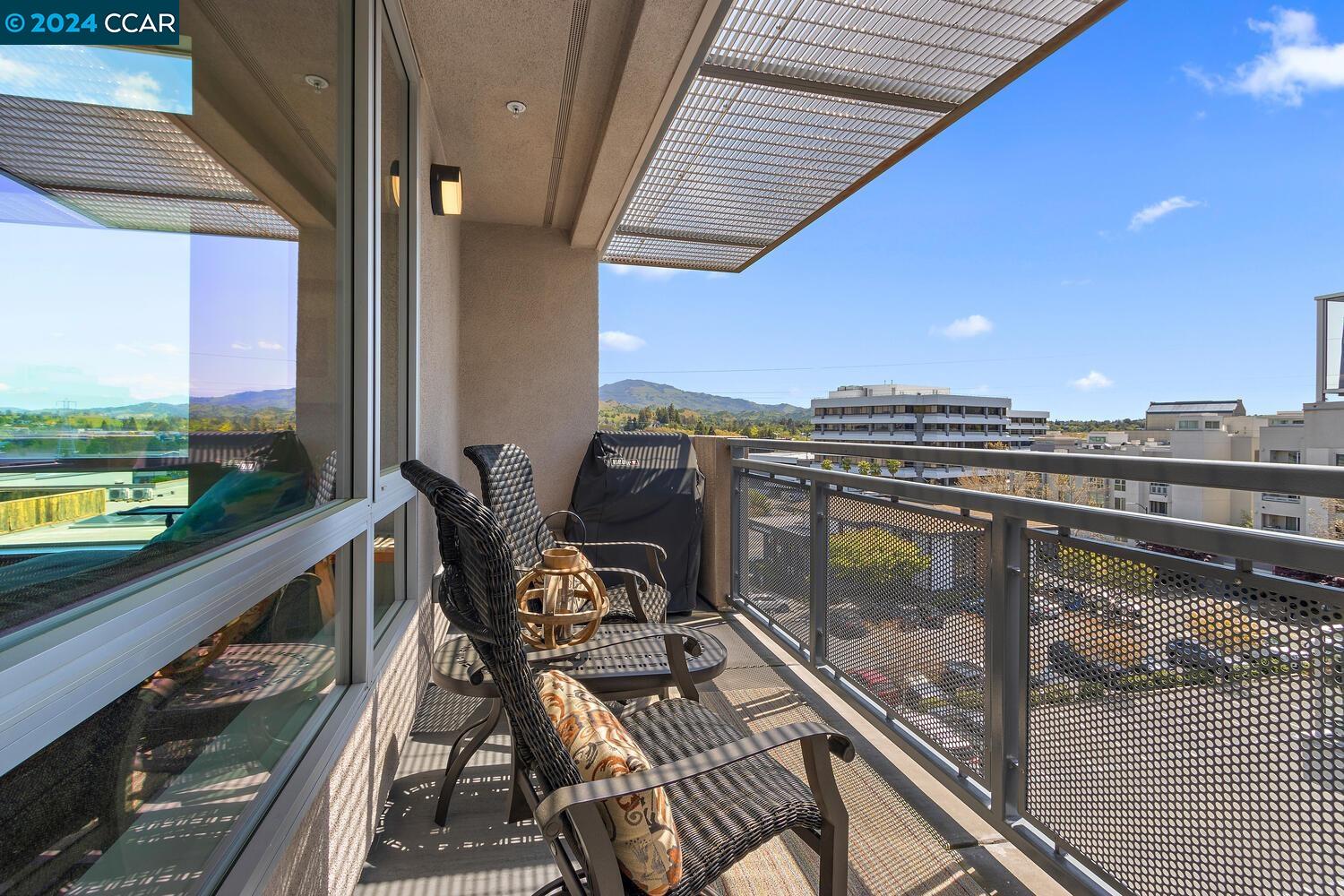 1727 Lacassie Ave # 5D