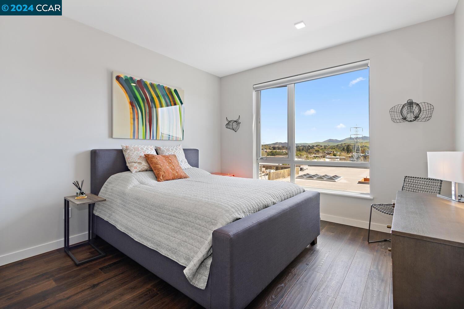 1727 Lacassie Ave # 5D