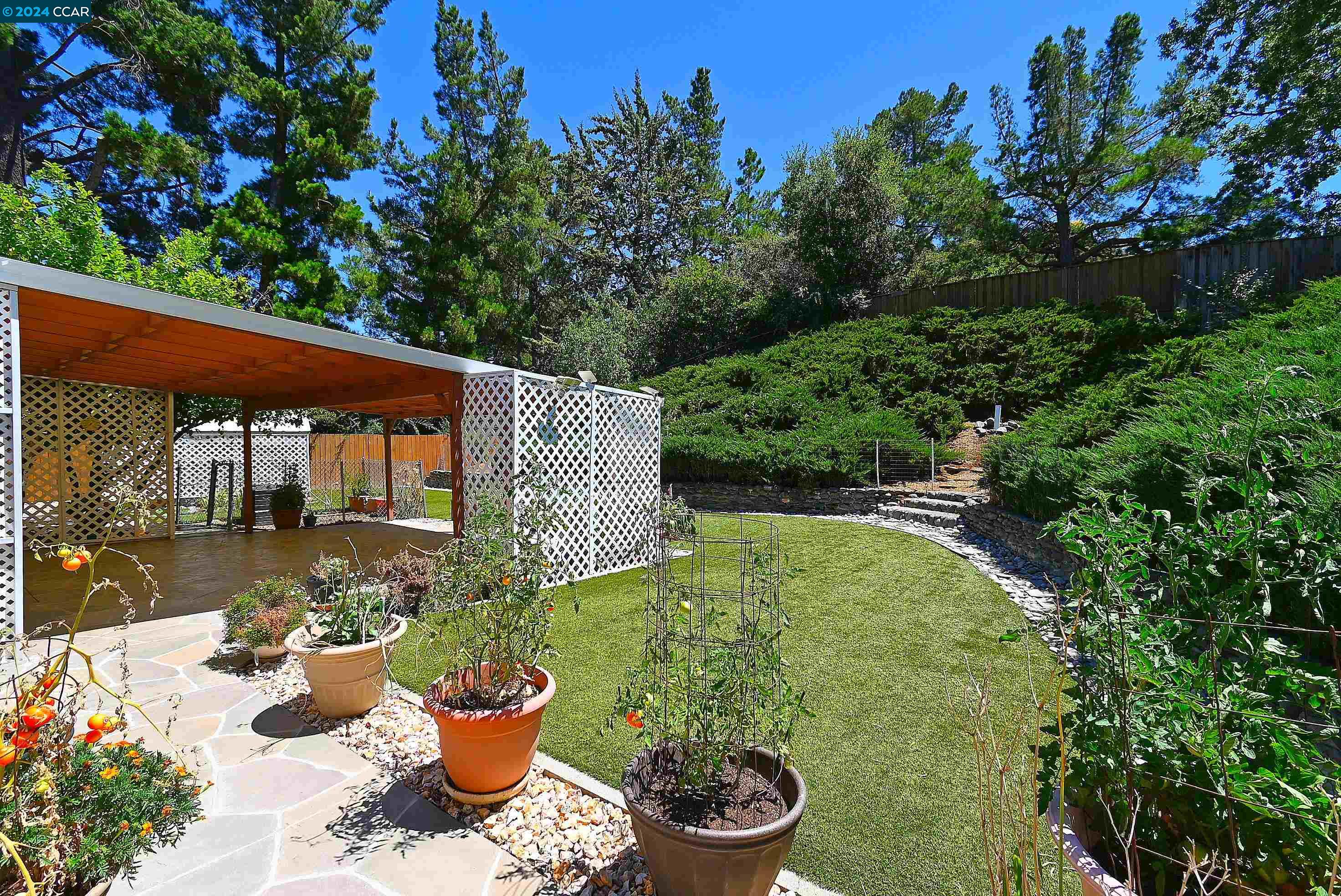 1325 CORONA PL