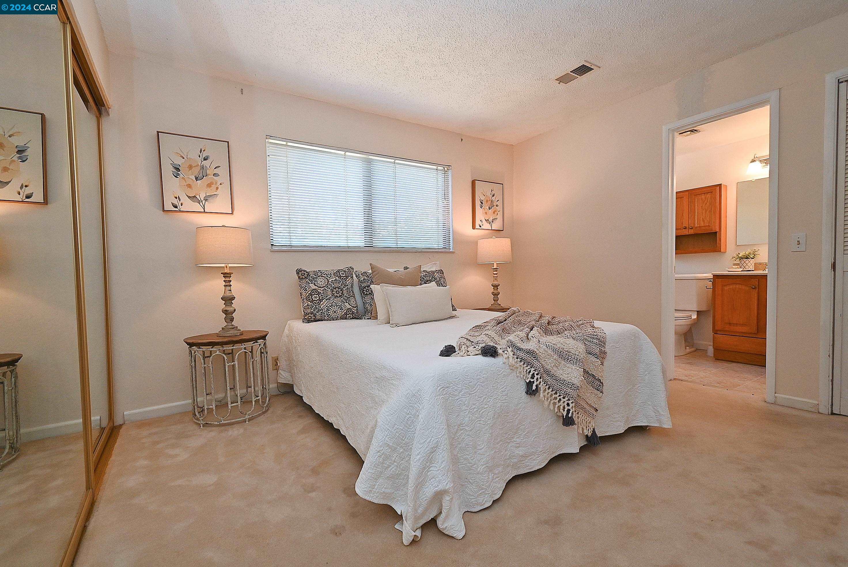 1325 CORONA PL