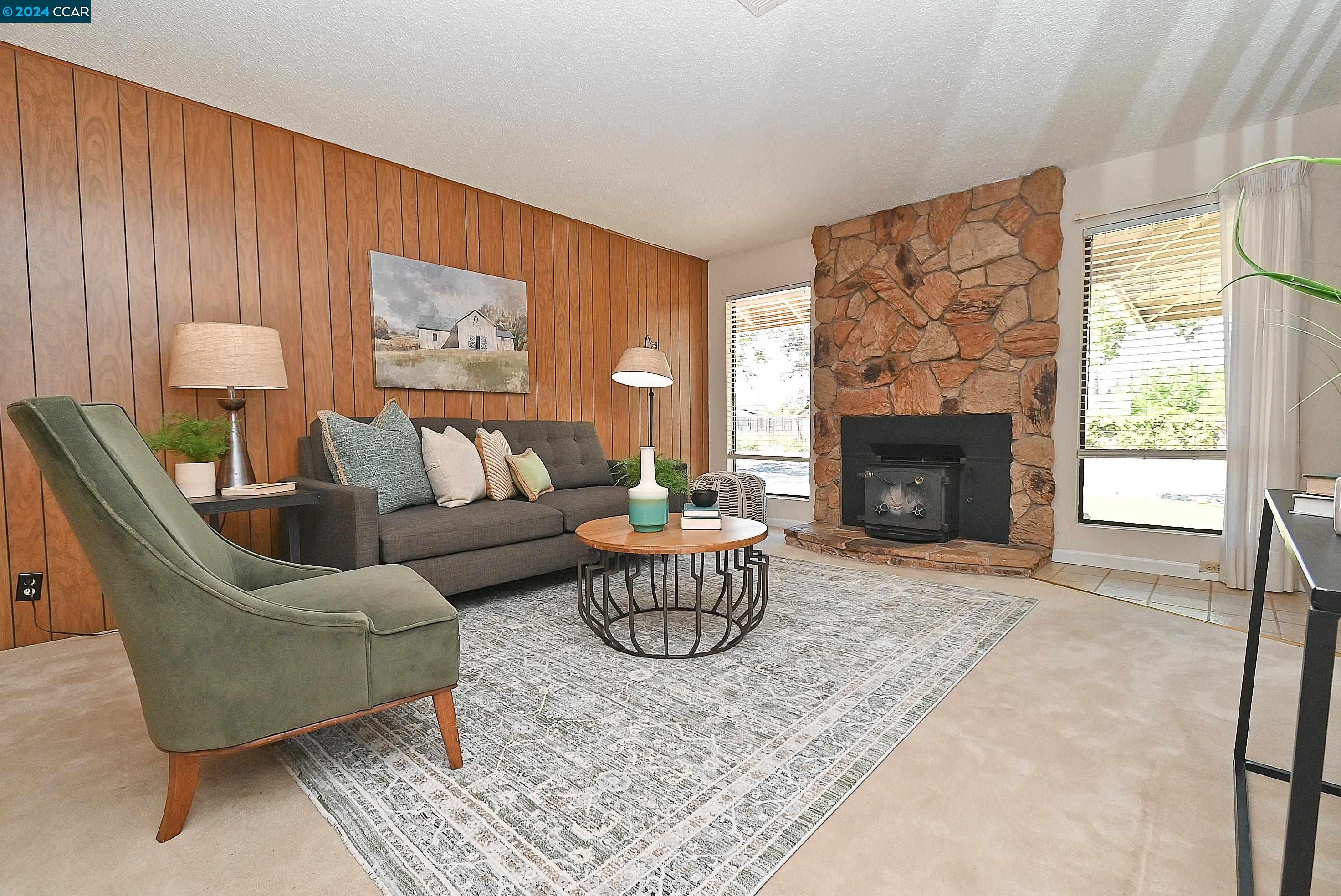 1325 CORONA PL