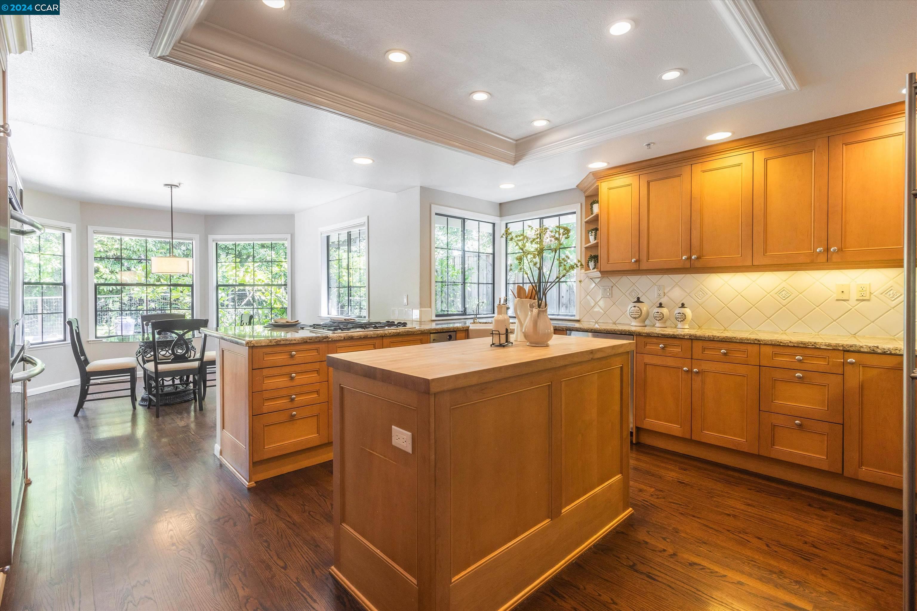 3 Peralta Ct