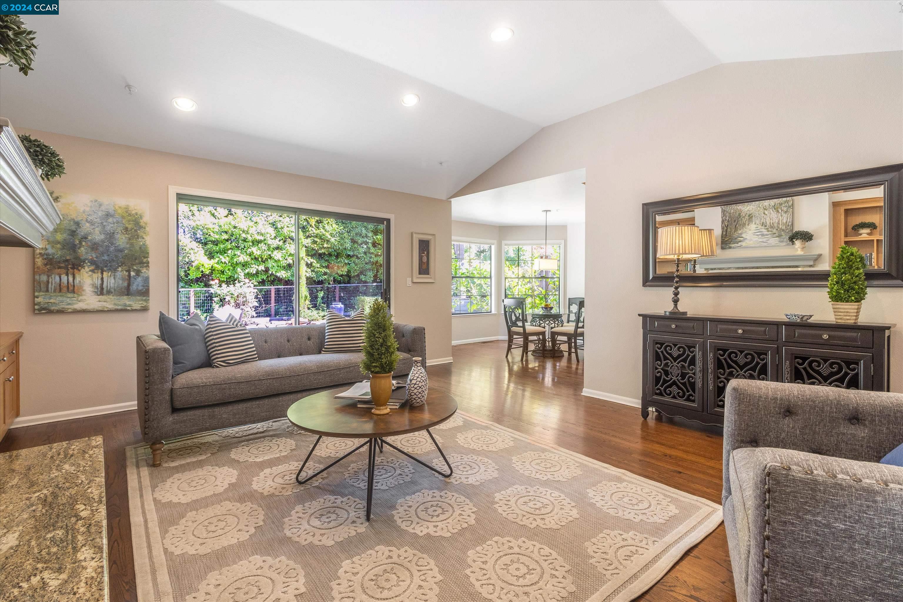 3 Peralta Ct