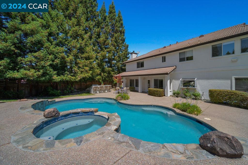 11 Blackwood Court