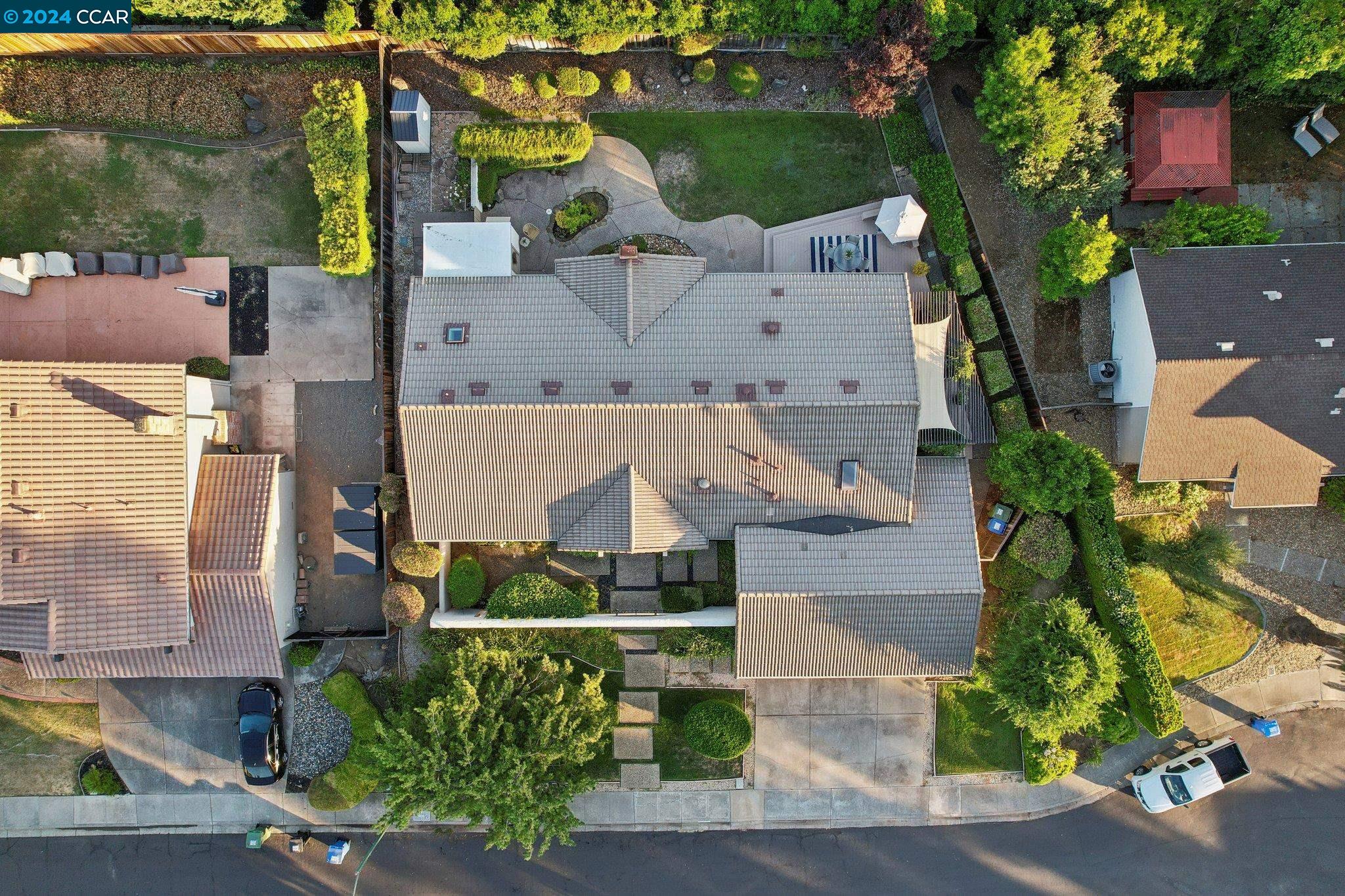 437 Sutcliffe Pl