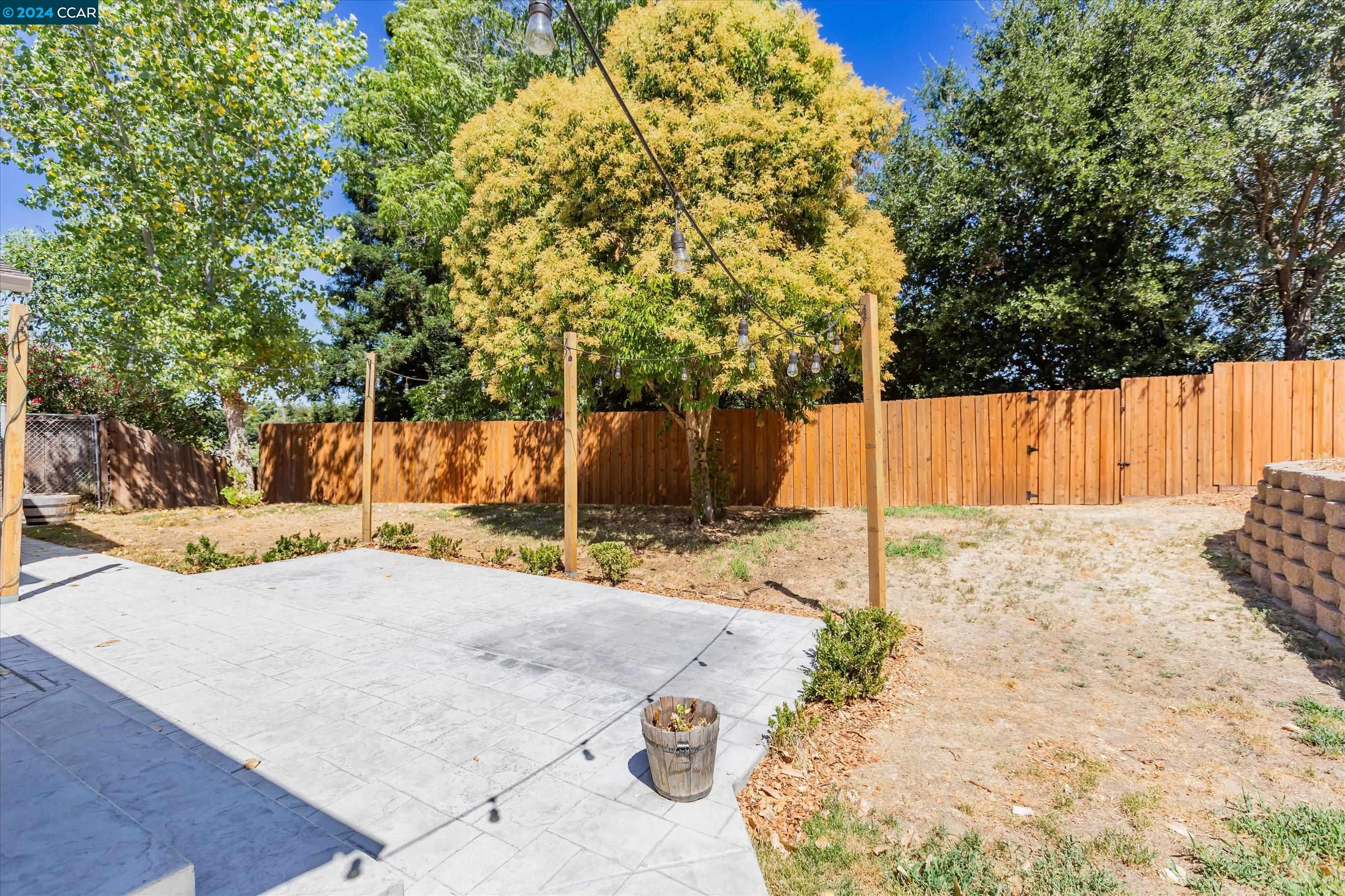 2522 Holly View Drive