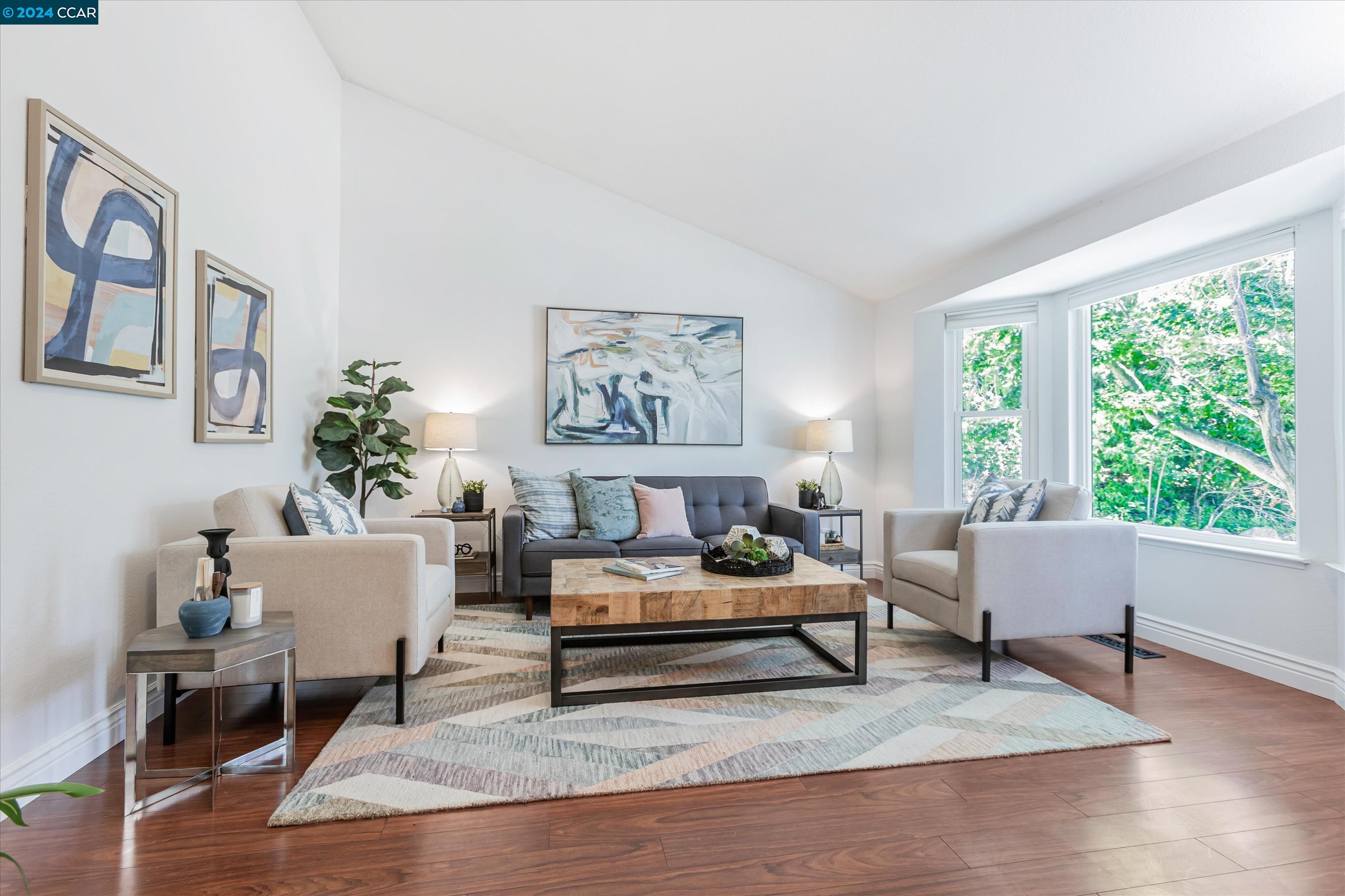 2522 Holly View Drive