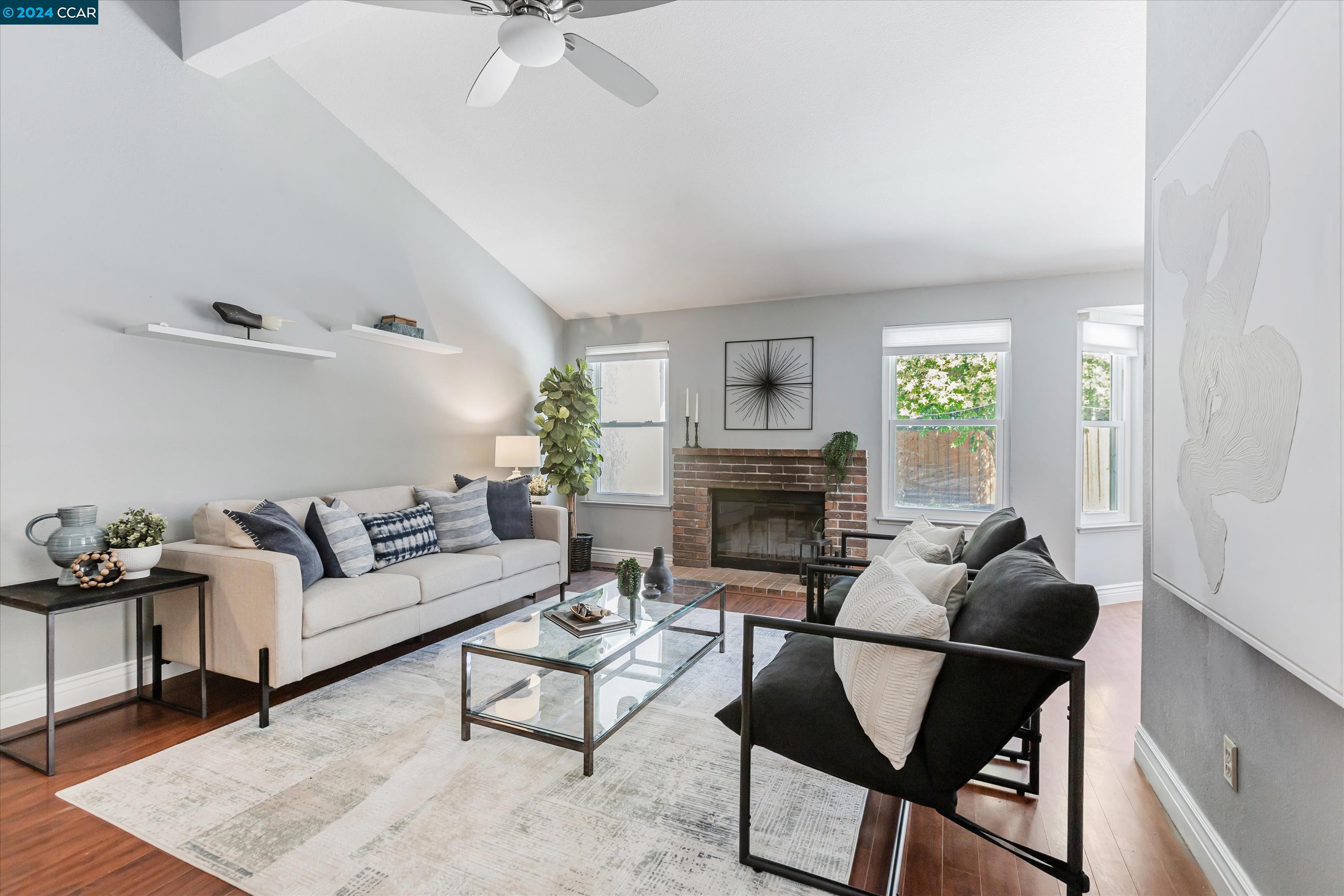2522 Holly View Drive