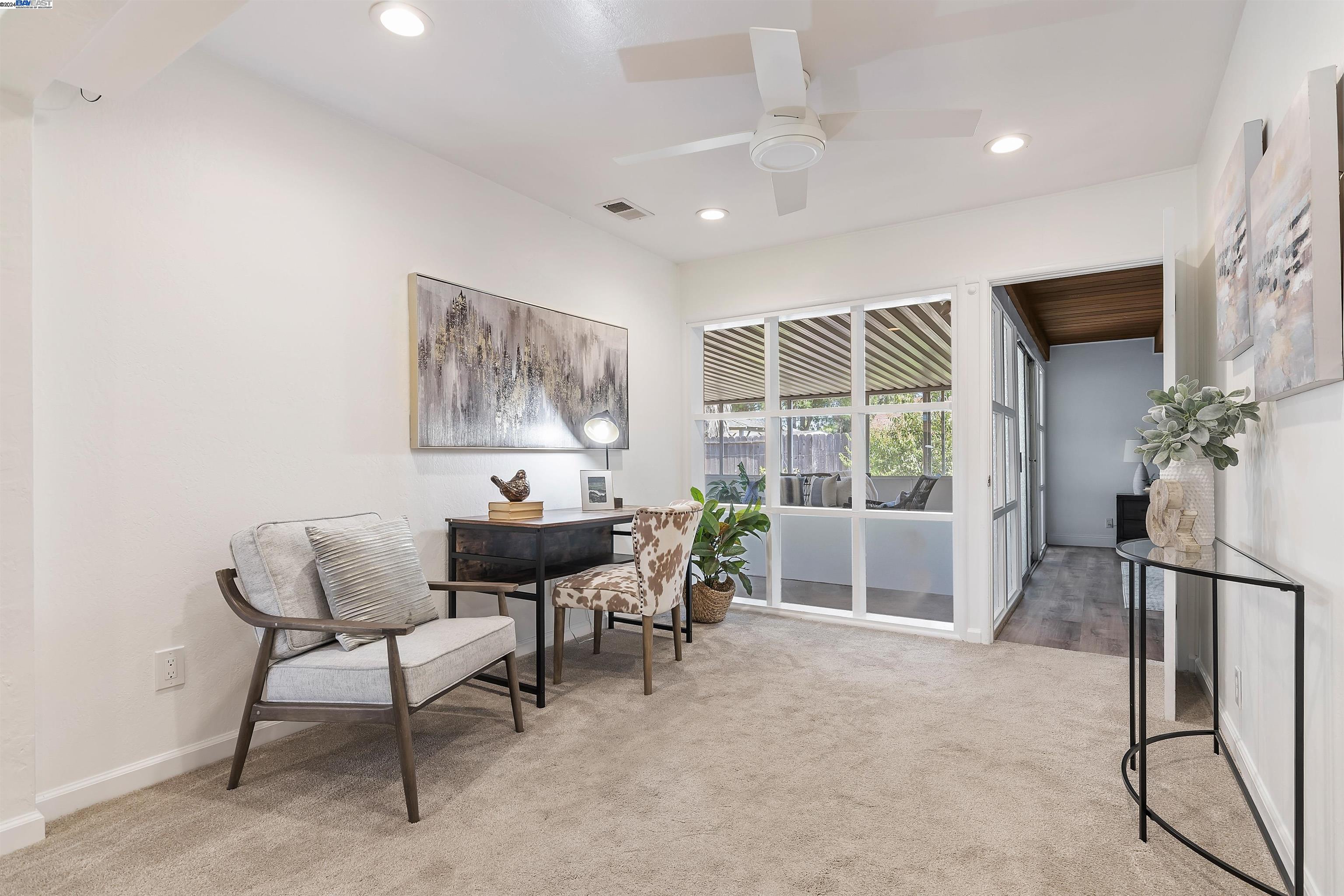 48 Mazie Dr