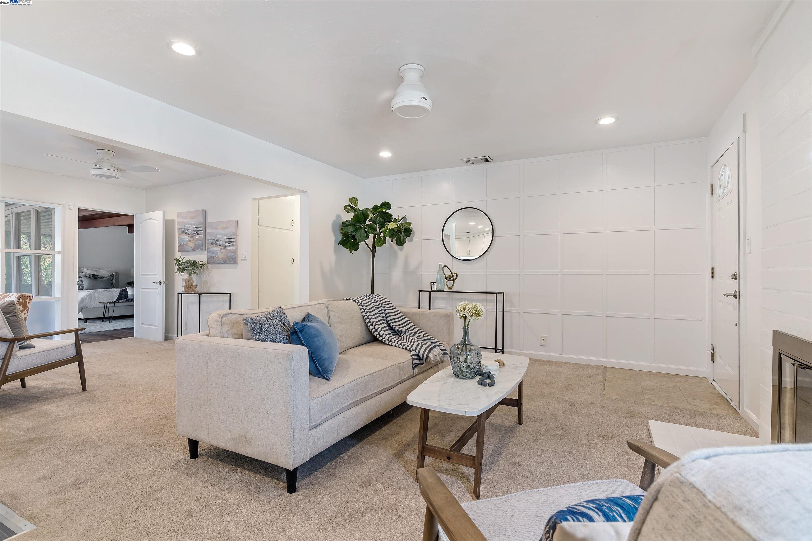 48 Mazie Dr