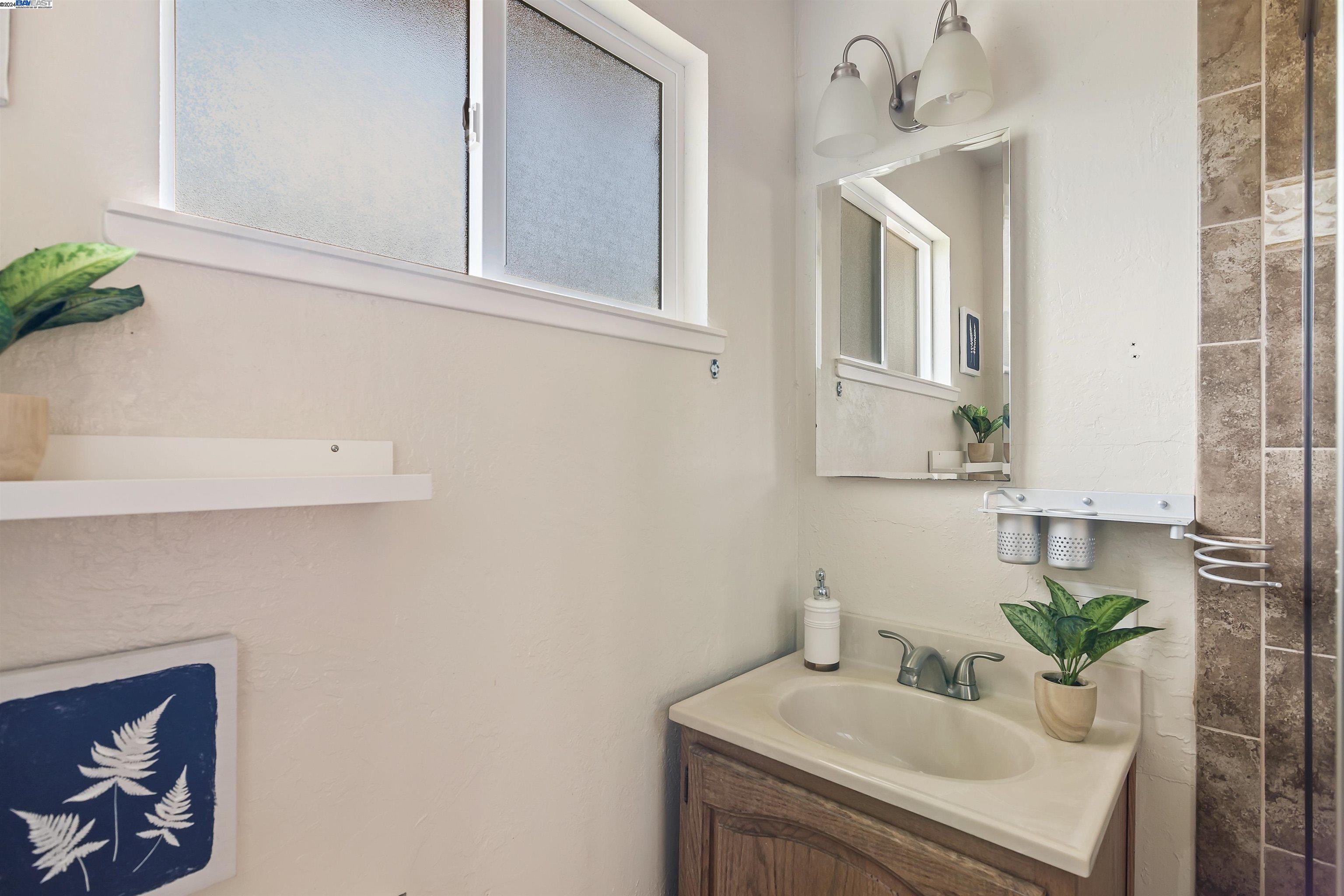 48 Mazie Dr