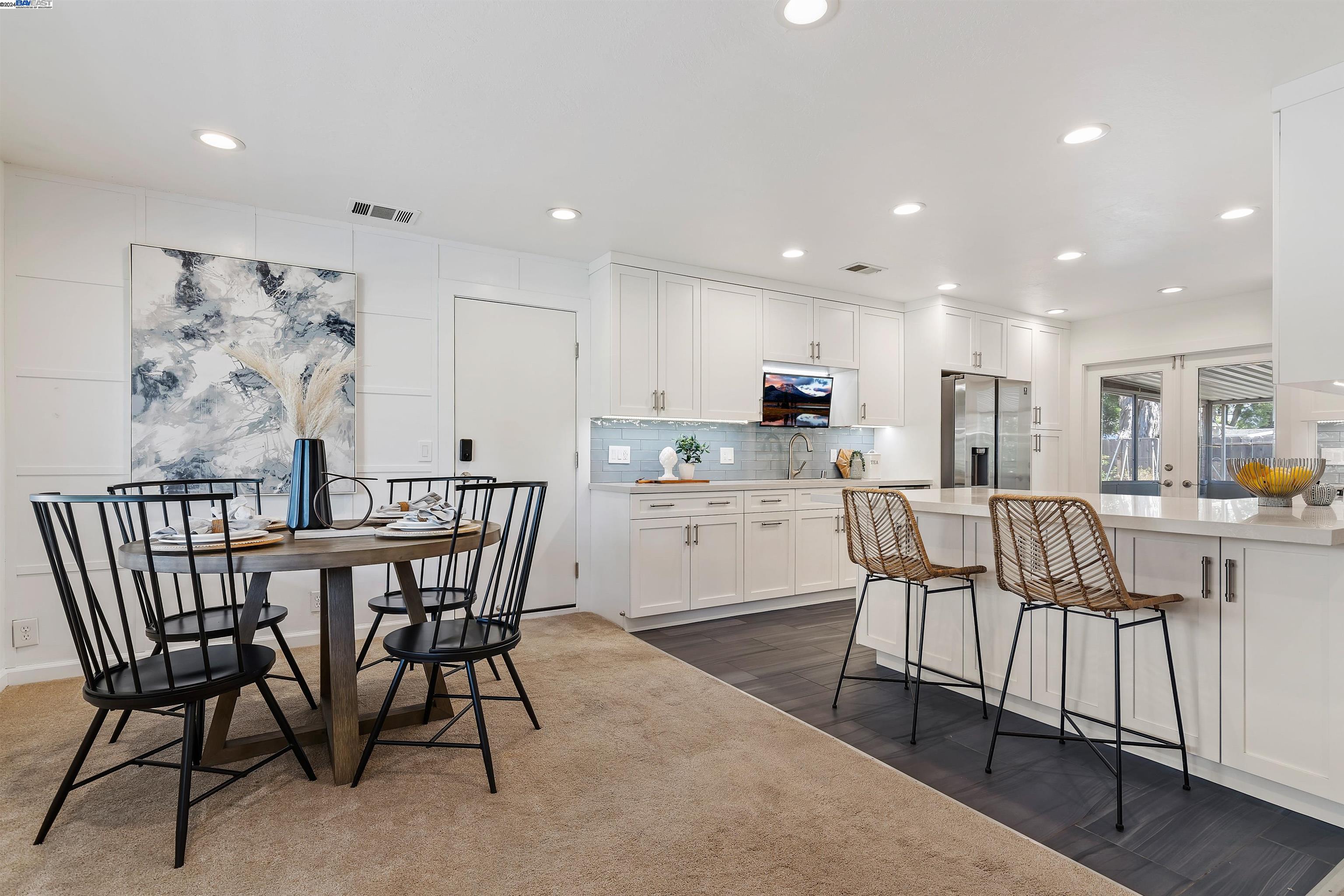 48 Mazie Dr
