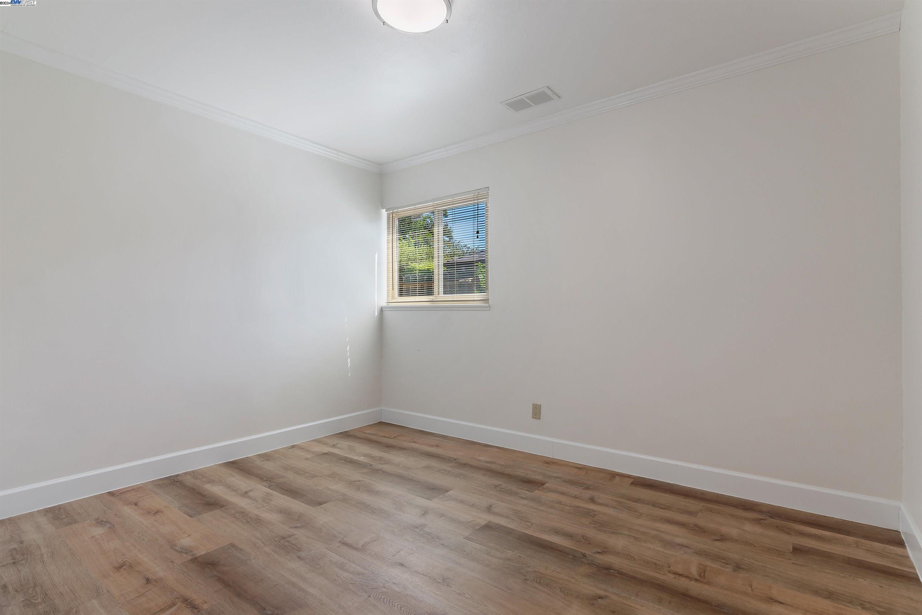 48 Mazie Dr