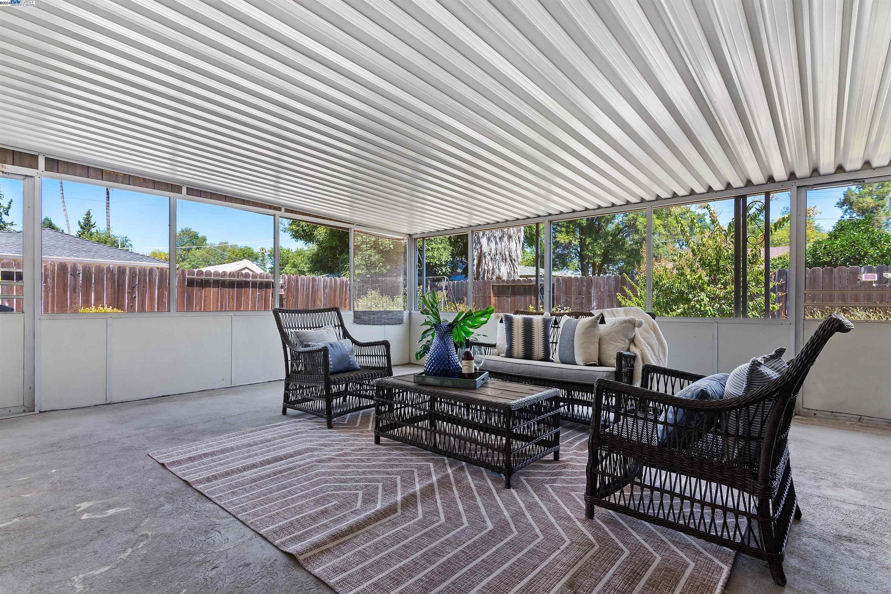 48 Mazie Dr
