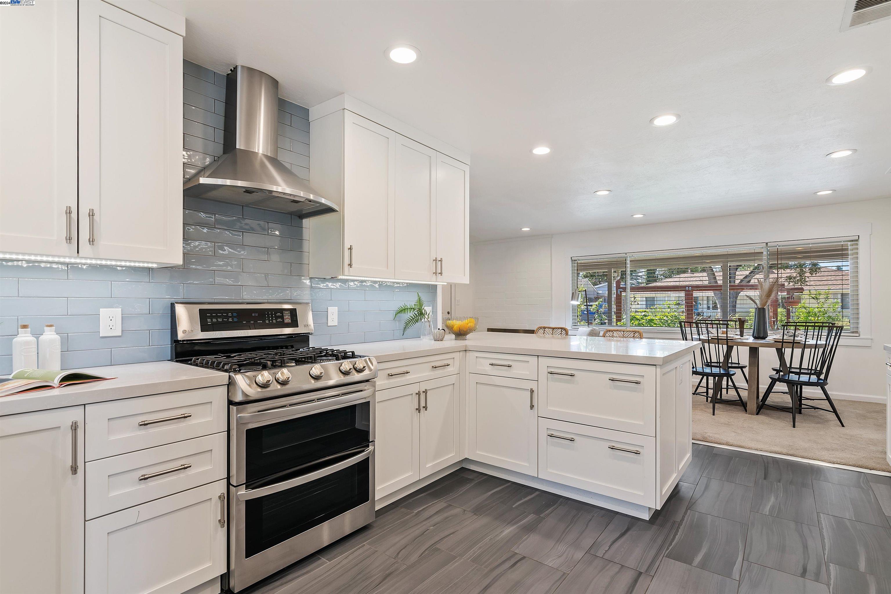 48 Mazie Dr