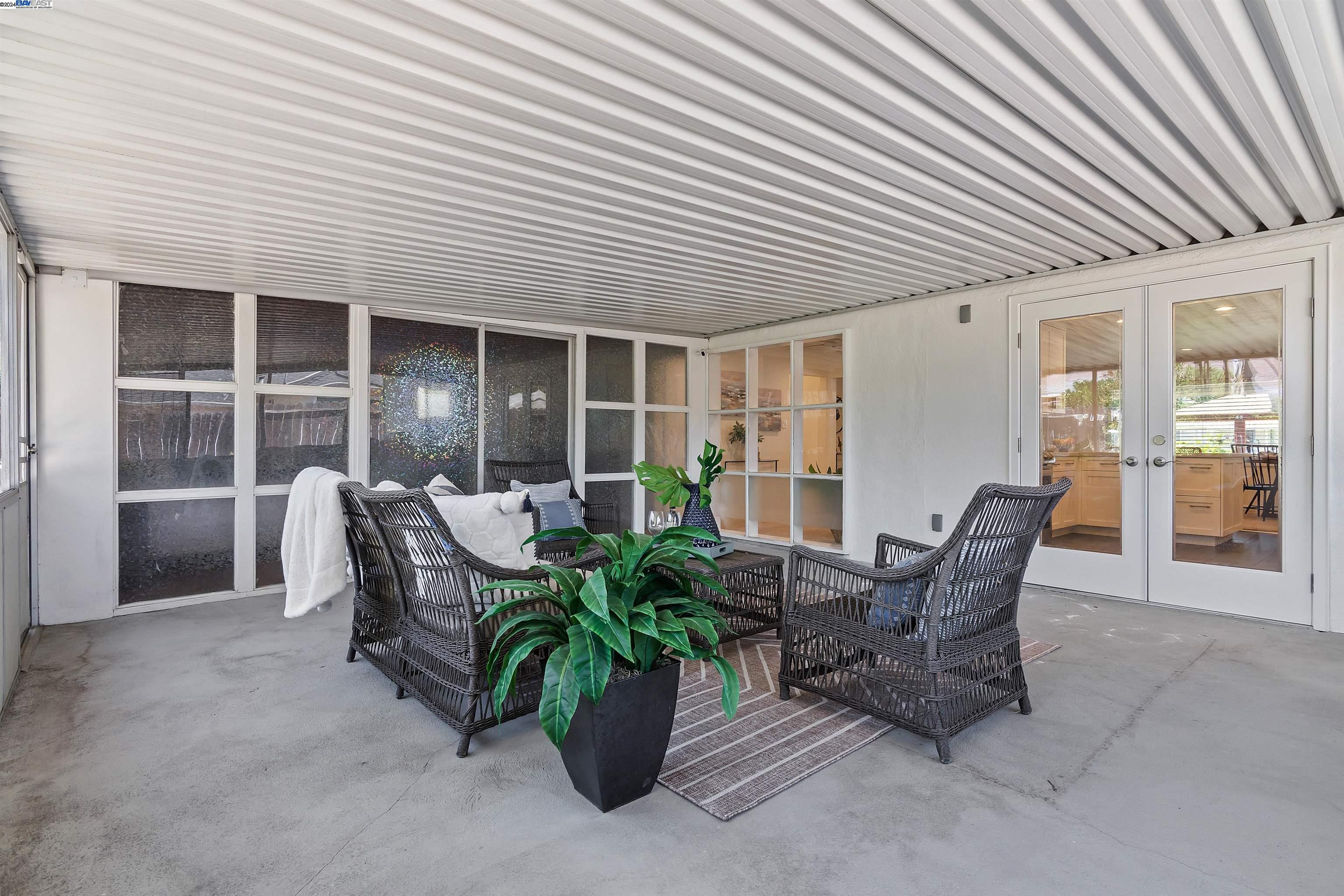 48 Mazie Dr