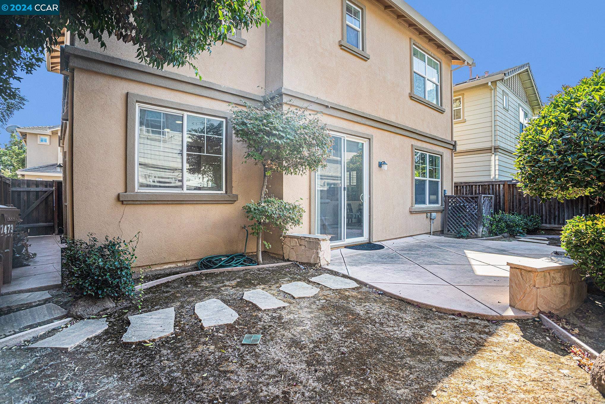 473 Chicory Ct