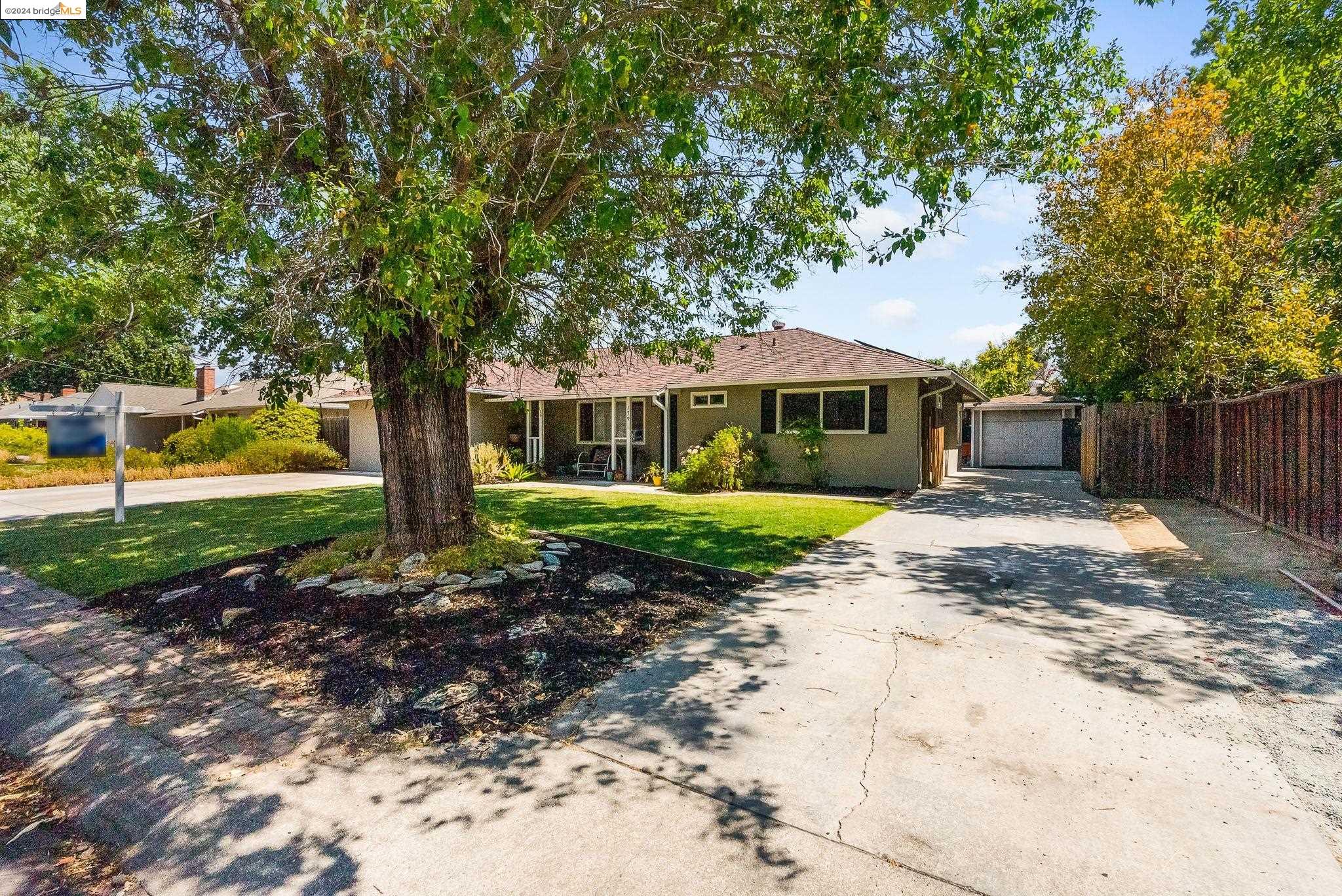 179 Maxine Drive