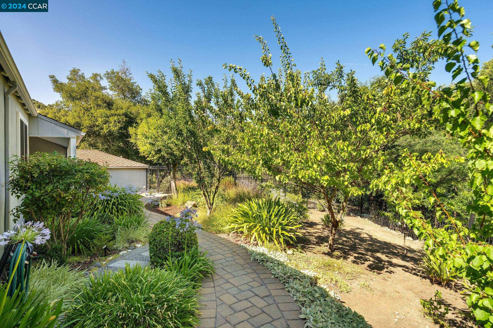 4153 Hidden Valley Rd